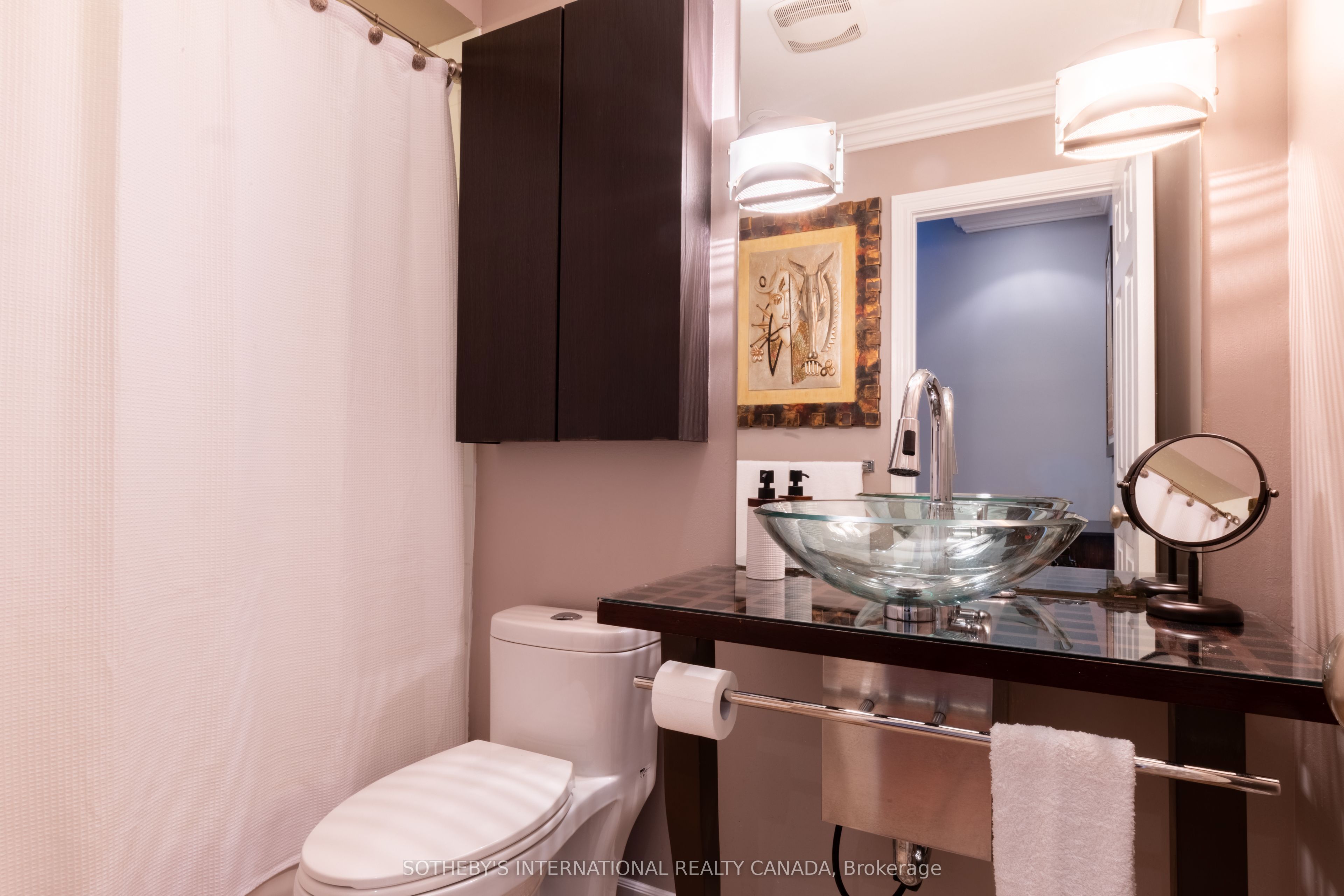 960a The Queensway Property Photo 32