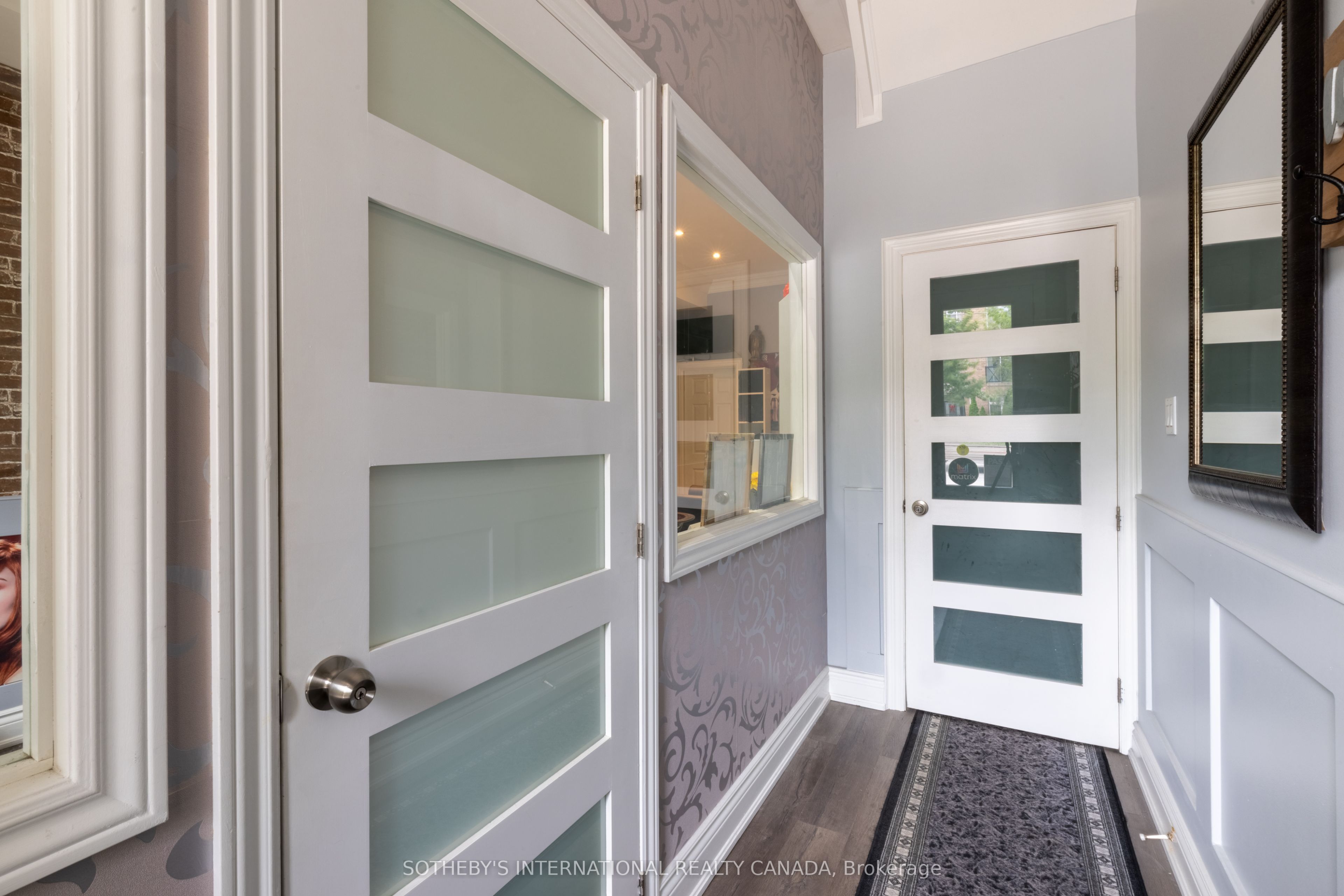 960a The Queensway Property Photo 33