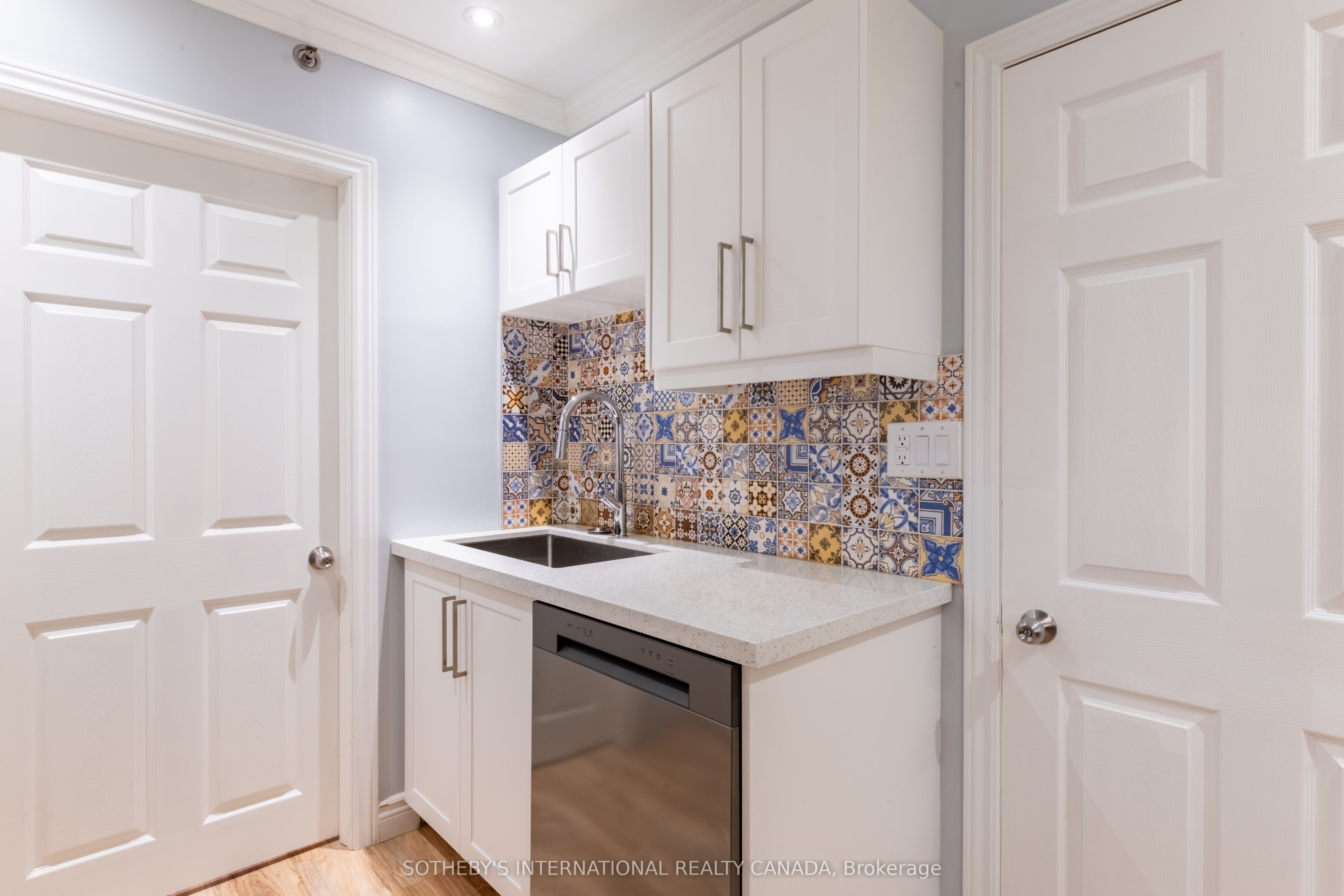 960a The Queensway Property Photo 42