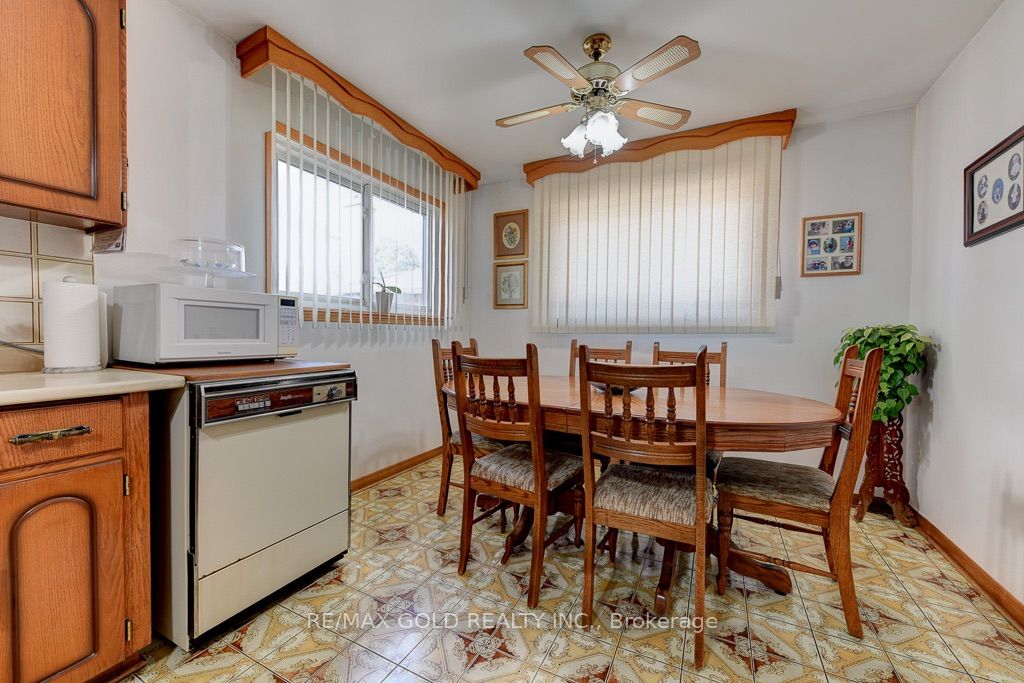 70 Malcolm Crescent Property Photo 15