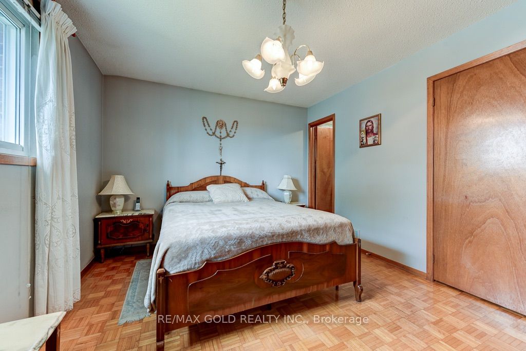70 Malcolm Crescent Property Photo 22