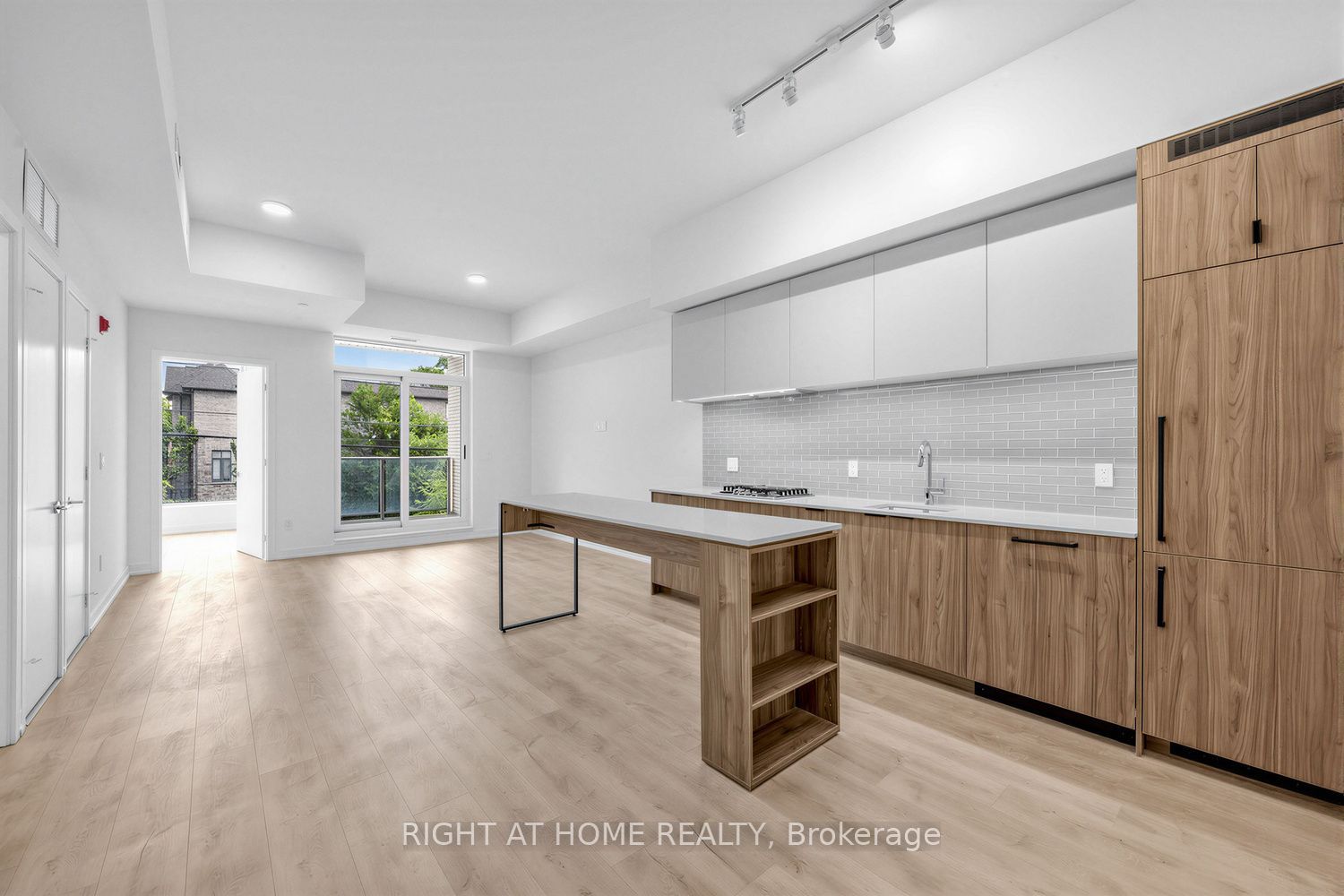 722 Marlee Avenue 207 Property Photo 6