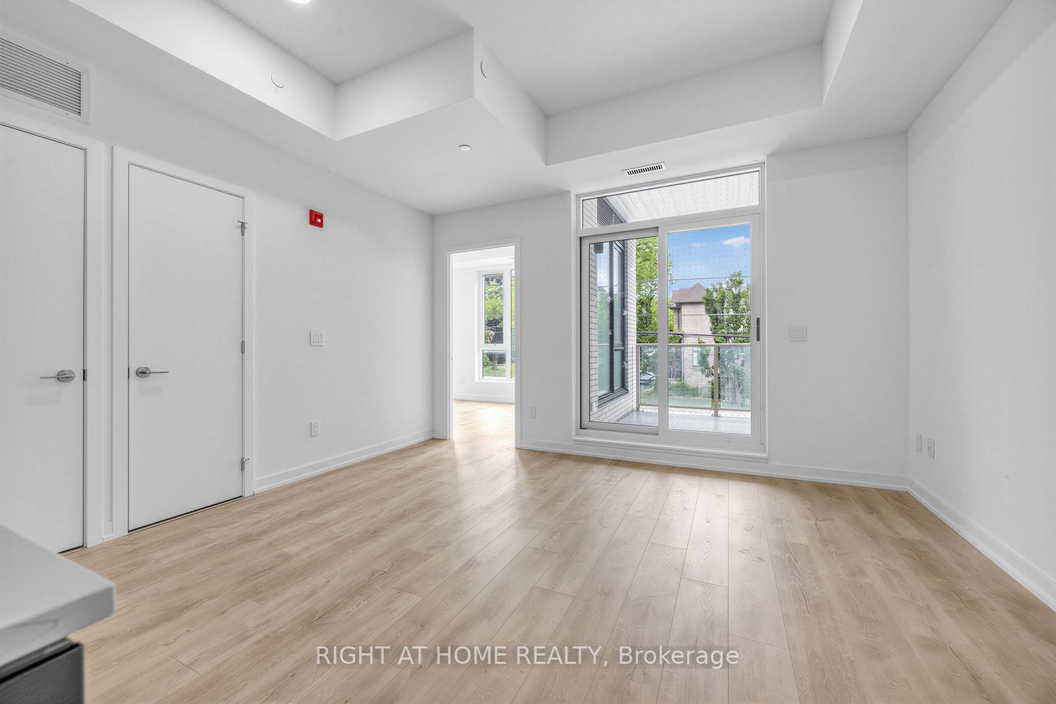 722 Marlee Avenue 207 Property Photo 14