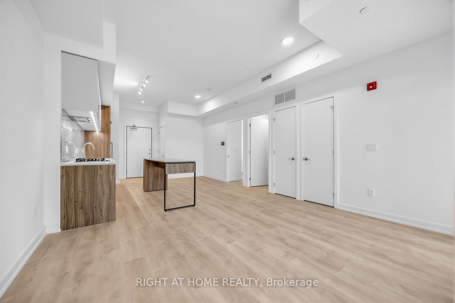 722 Marlee Avenue 207 Property Photo 15