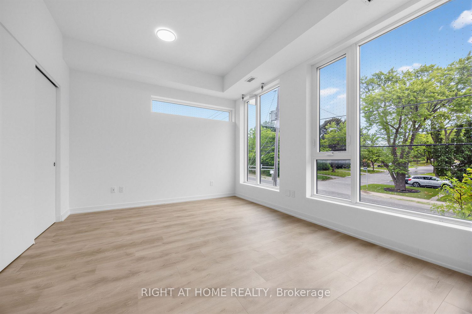 722 Marlee Avenue 207 Property Photo 17