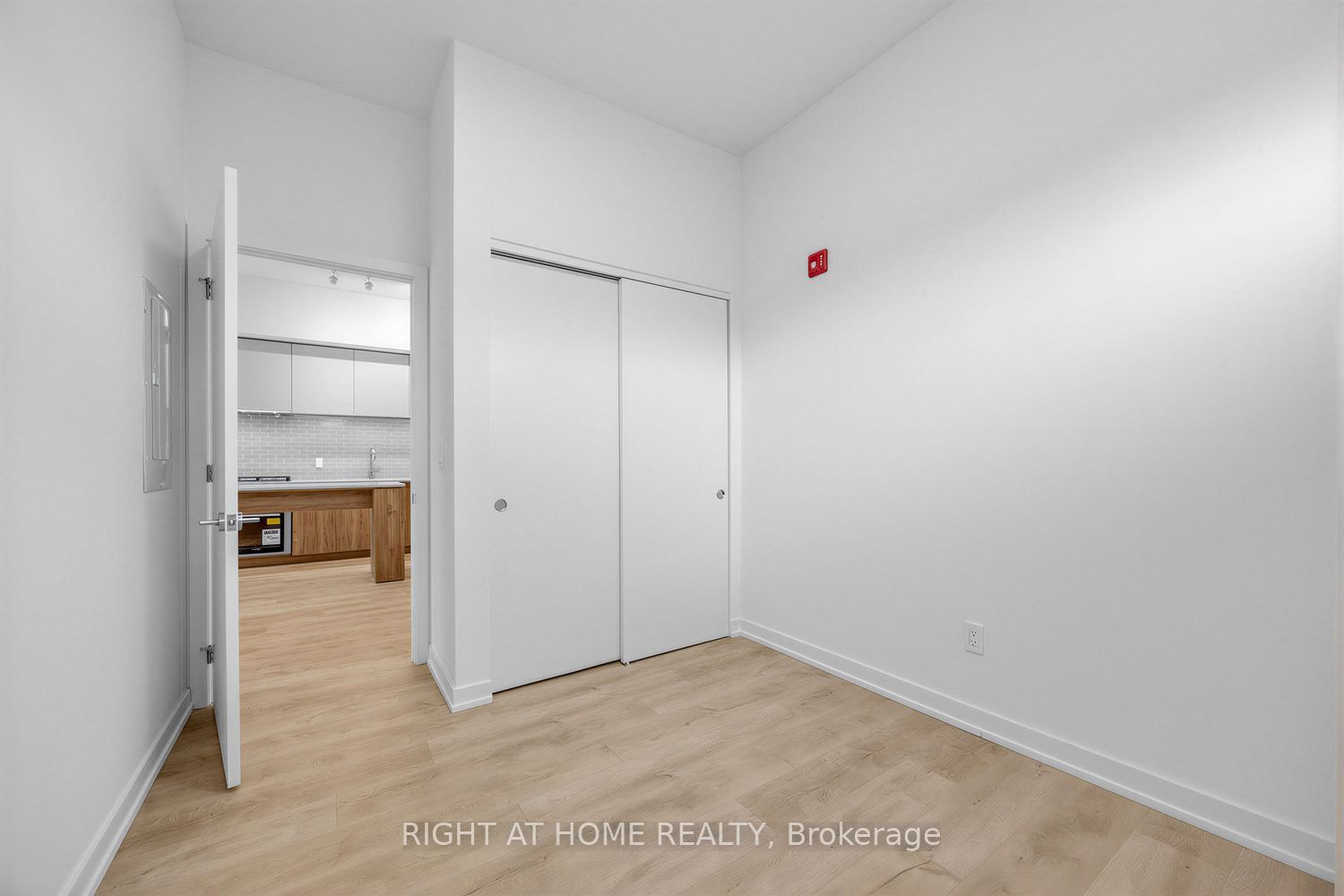 722 Marlee Avenue 207 Property Photo 23