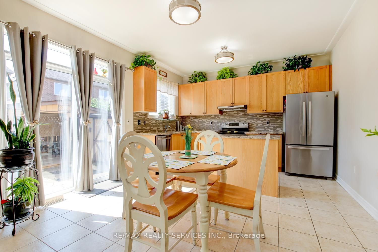35 Hardgate Crescent Property Photo 10