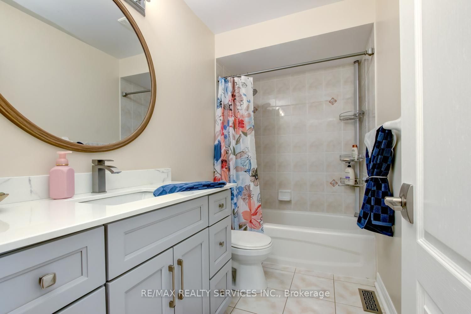 35 Hardgate Crescent Property Photo 31