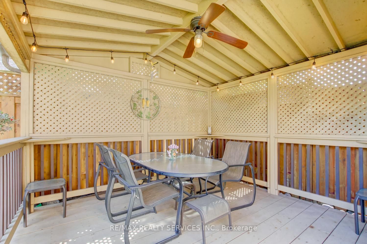 35 Hardgate Crescent Property Photo 48