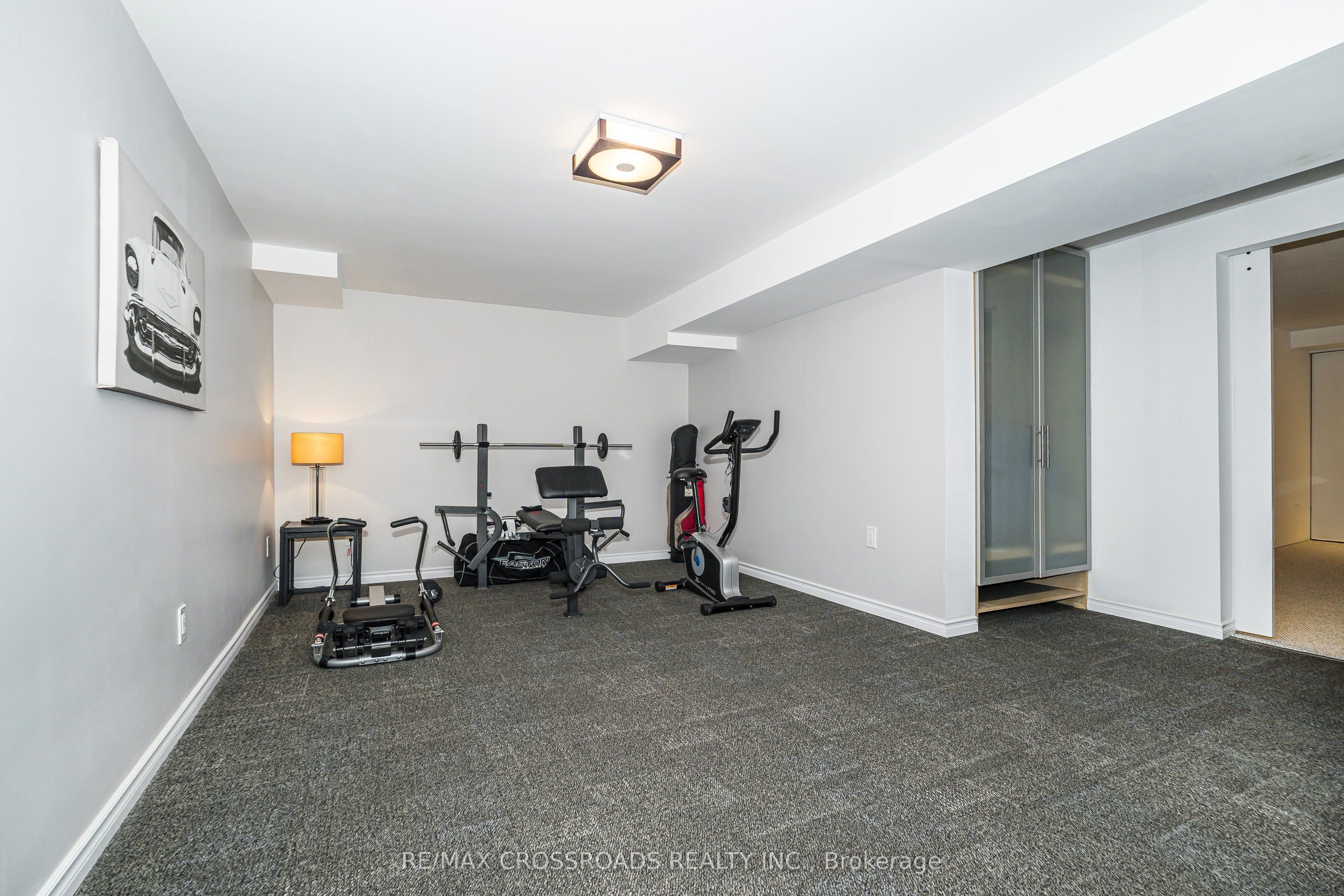 655 Dodsworth Crescent Property Photo 27