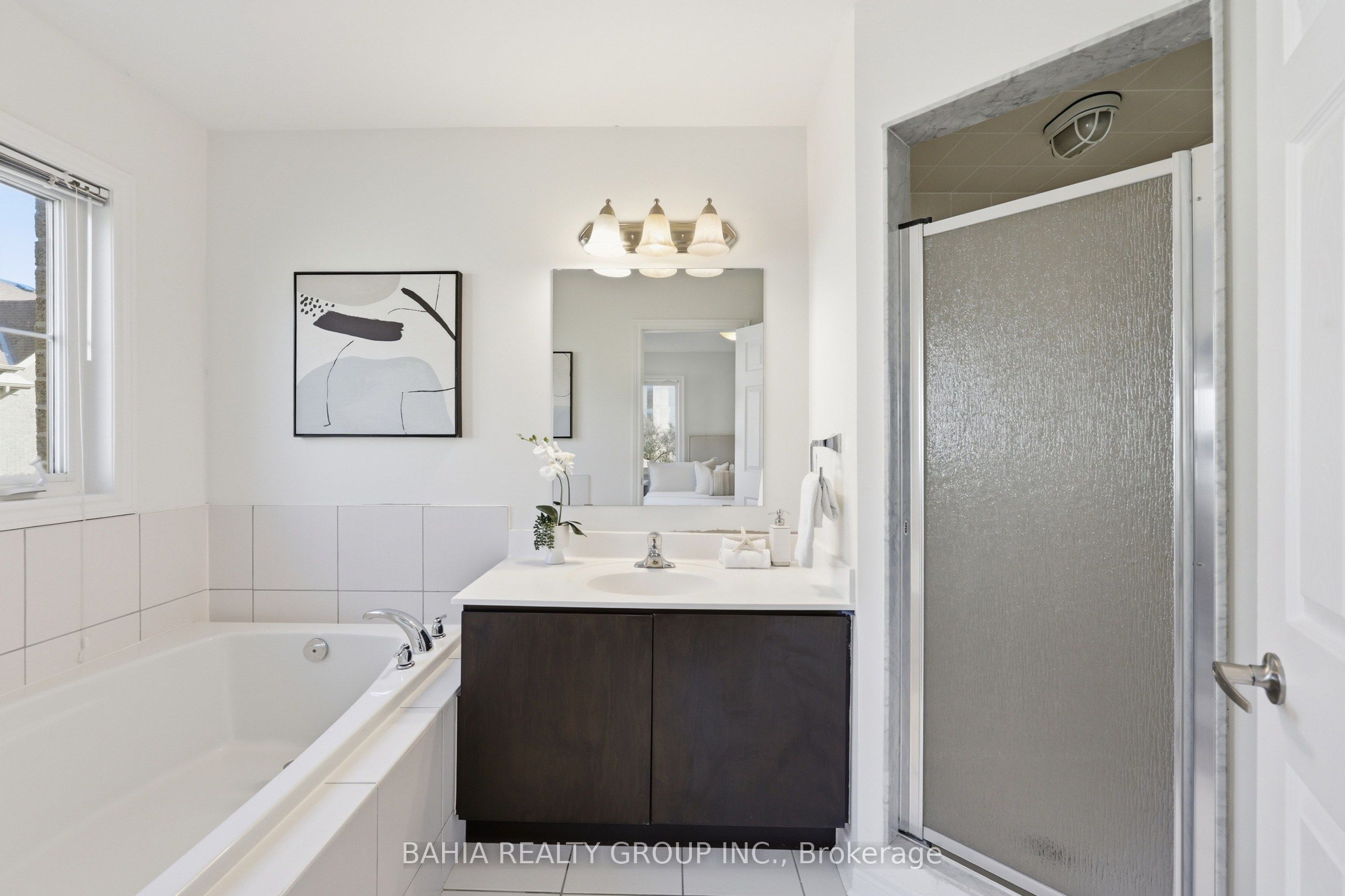 55 Cedar Lake Crescent E Property Photo 25