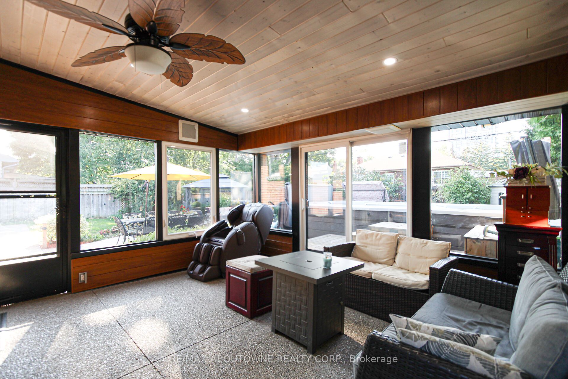 2105 Maplewood Drive Property Photo 29
