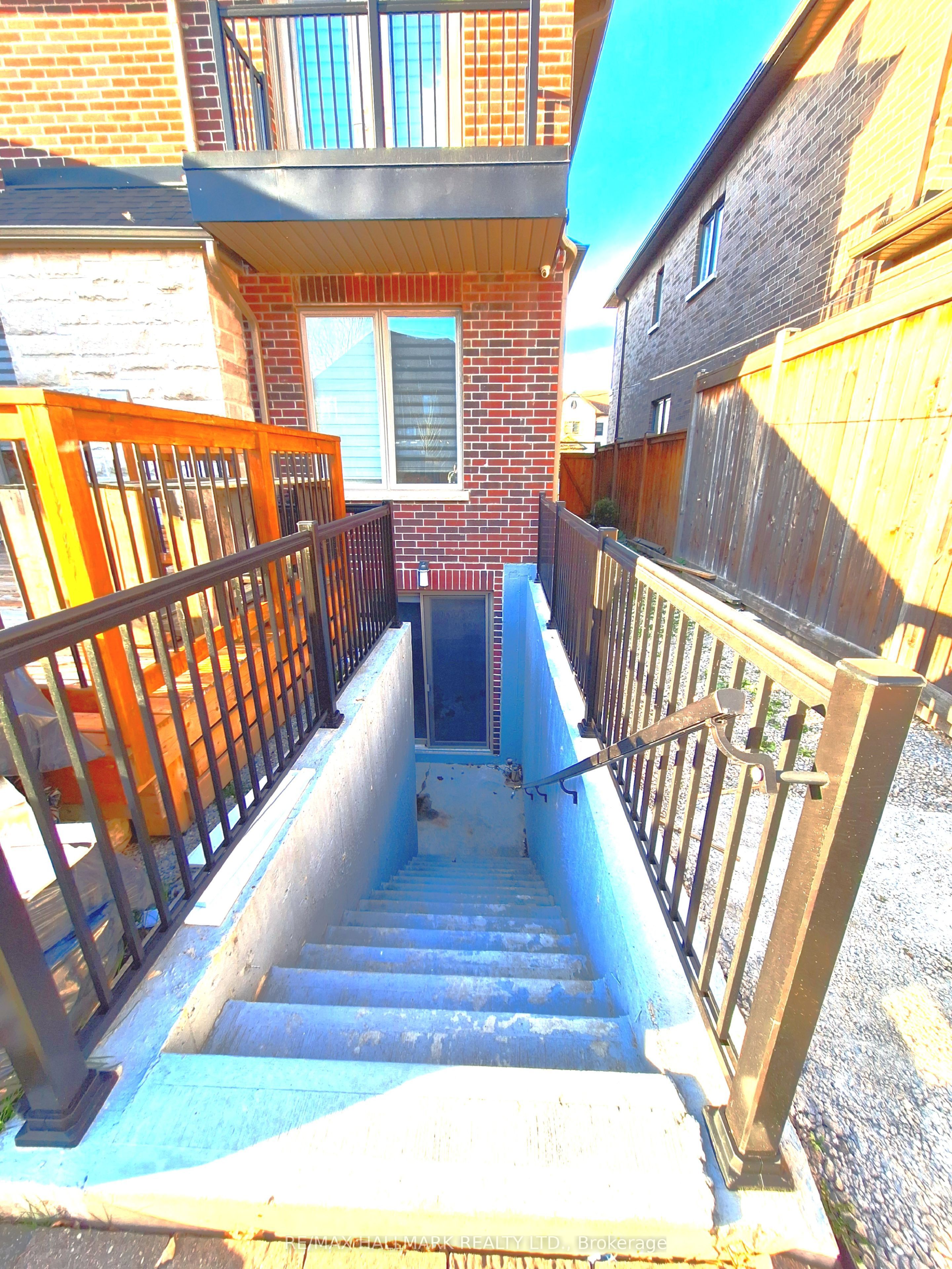 38 Harrison Avenue Lower Property Photo 4