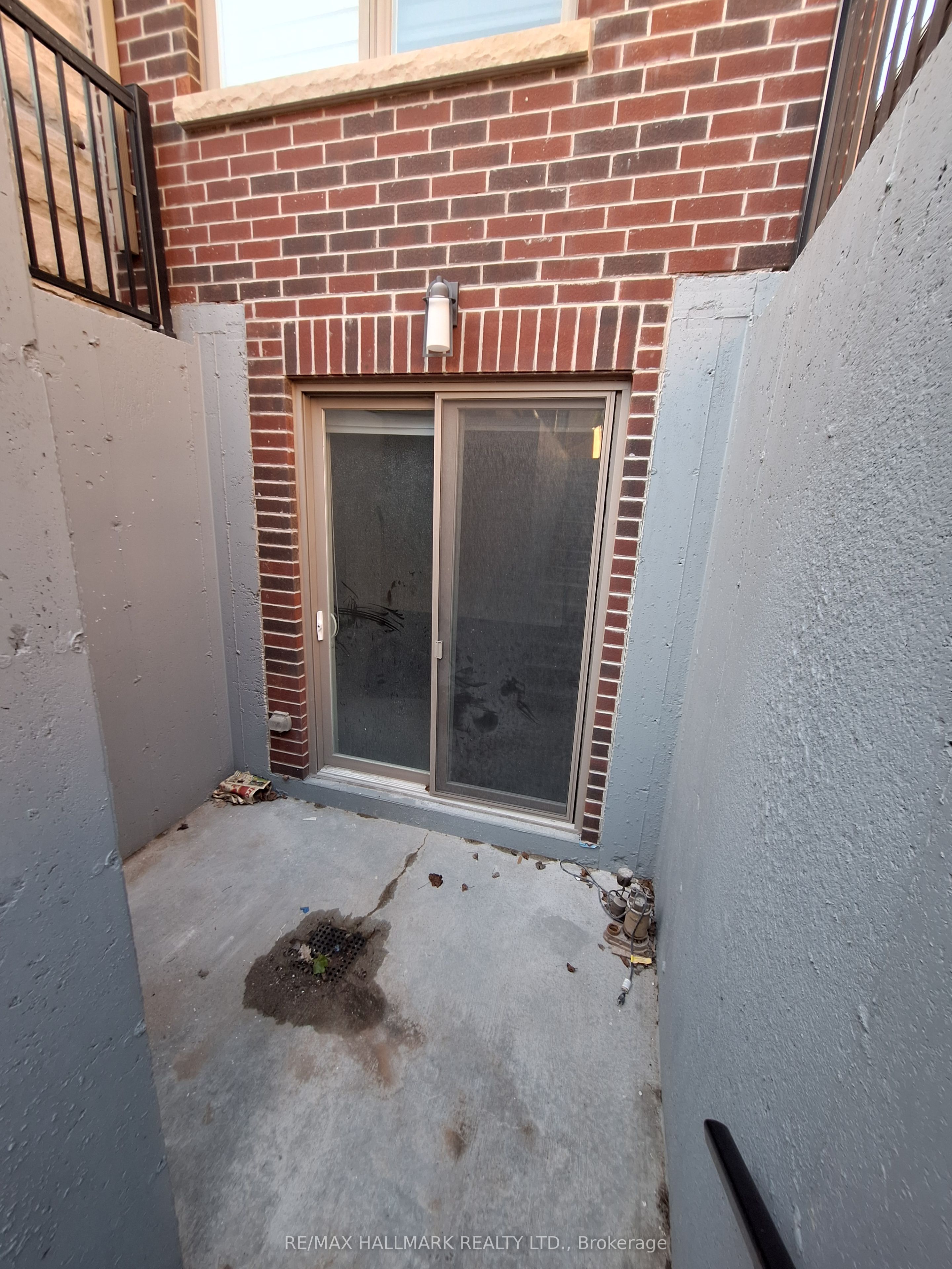 38 Harrison Avenue Lower Property Photo 5