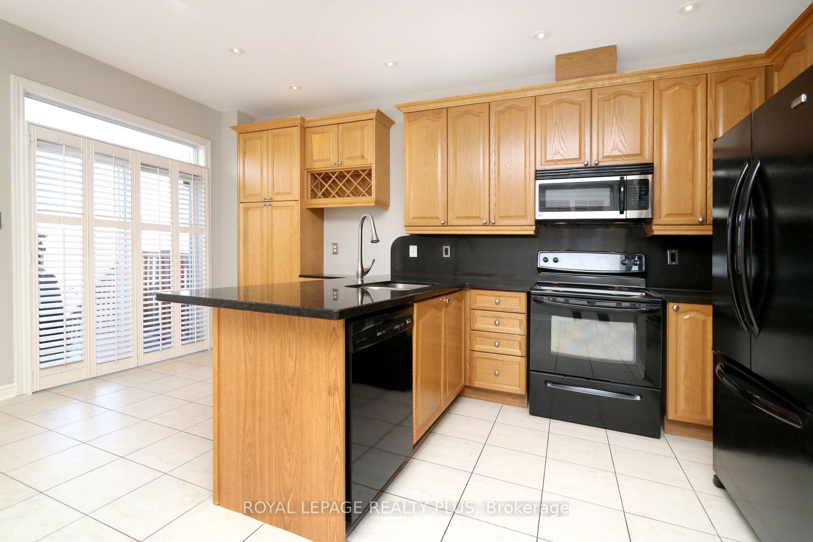 3656 Twinmaple Drive Property Photo 4