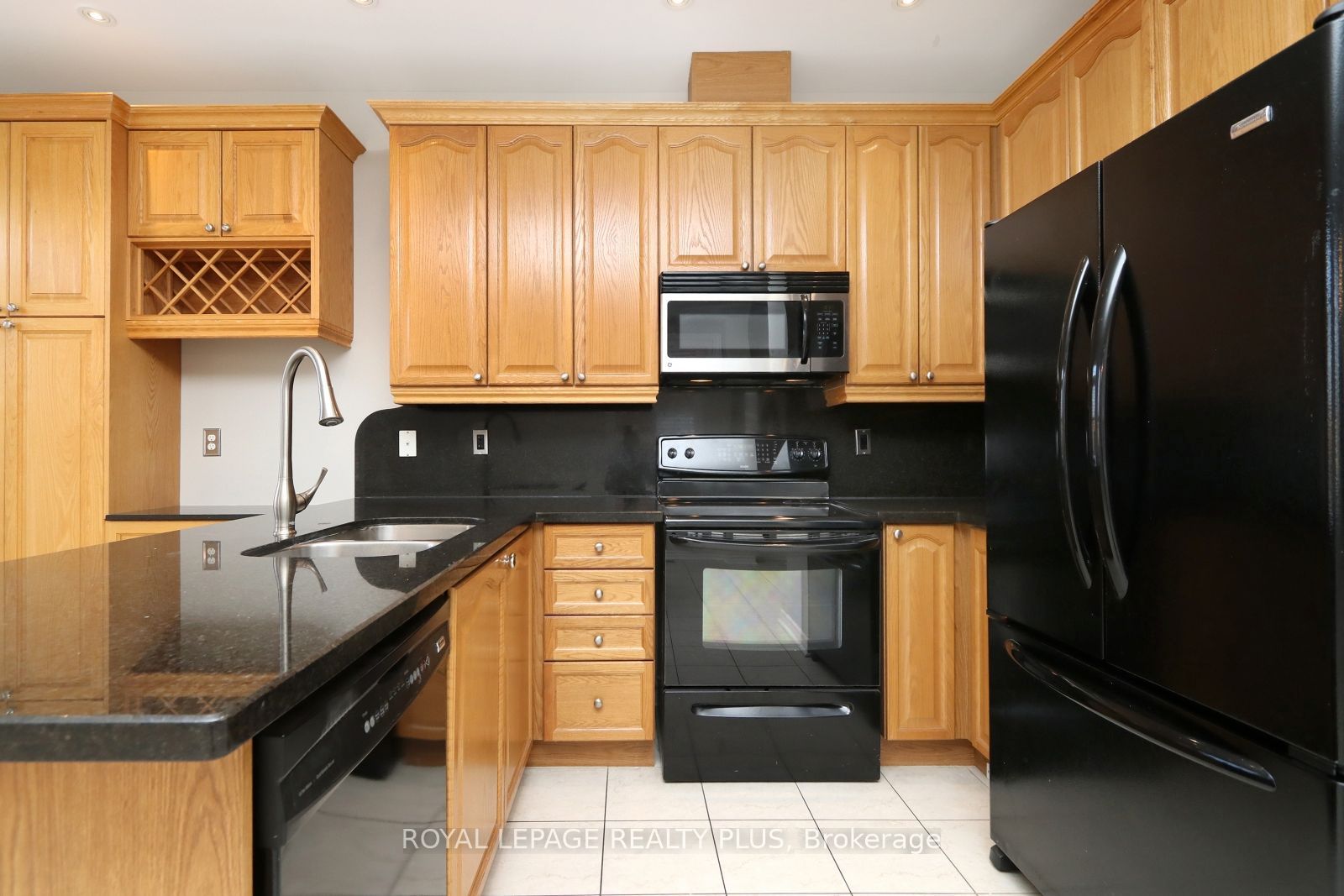 3656 Twinmaple Drive Property Photo 5