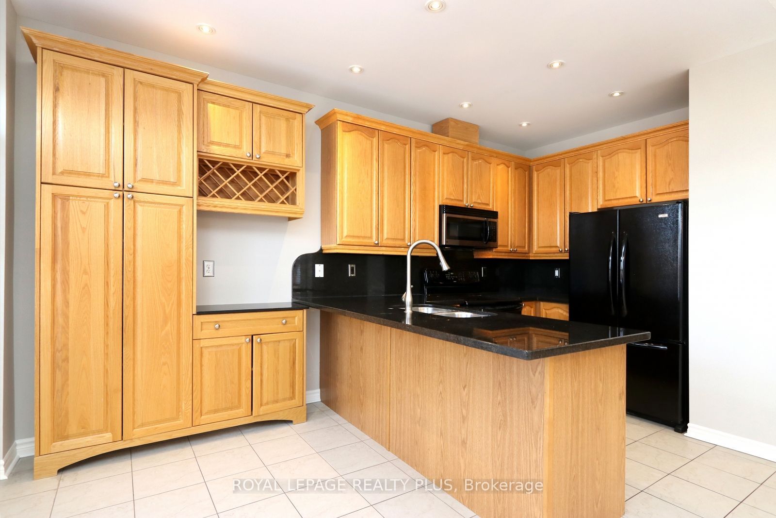 3656 Twinmaple Drive Property Photo 8