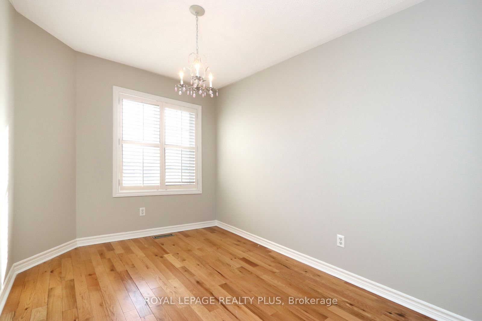 3656 Twinmaple Drive Property Photo 18