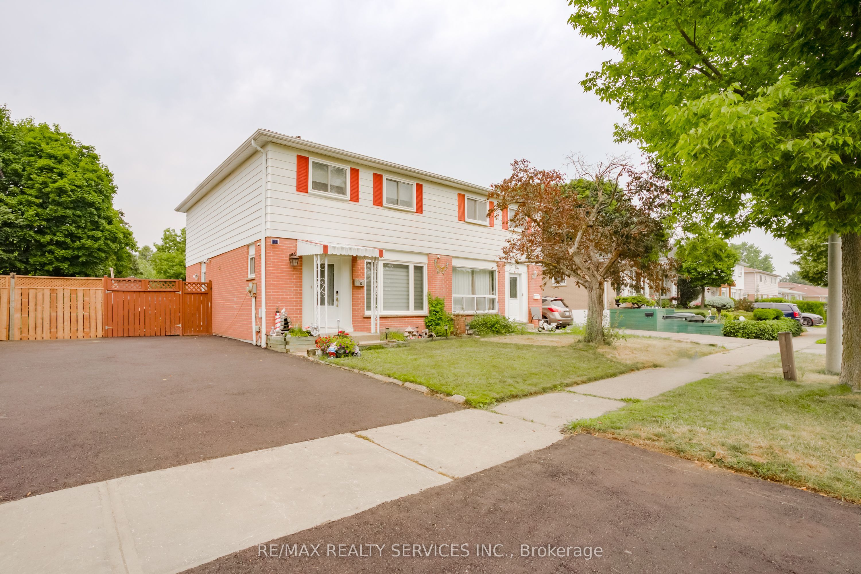 6 Lauderdale Road Property Photo 2