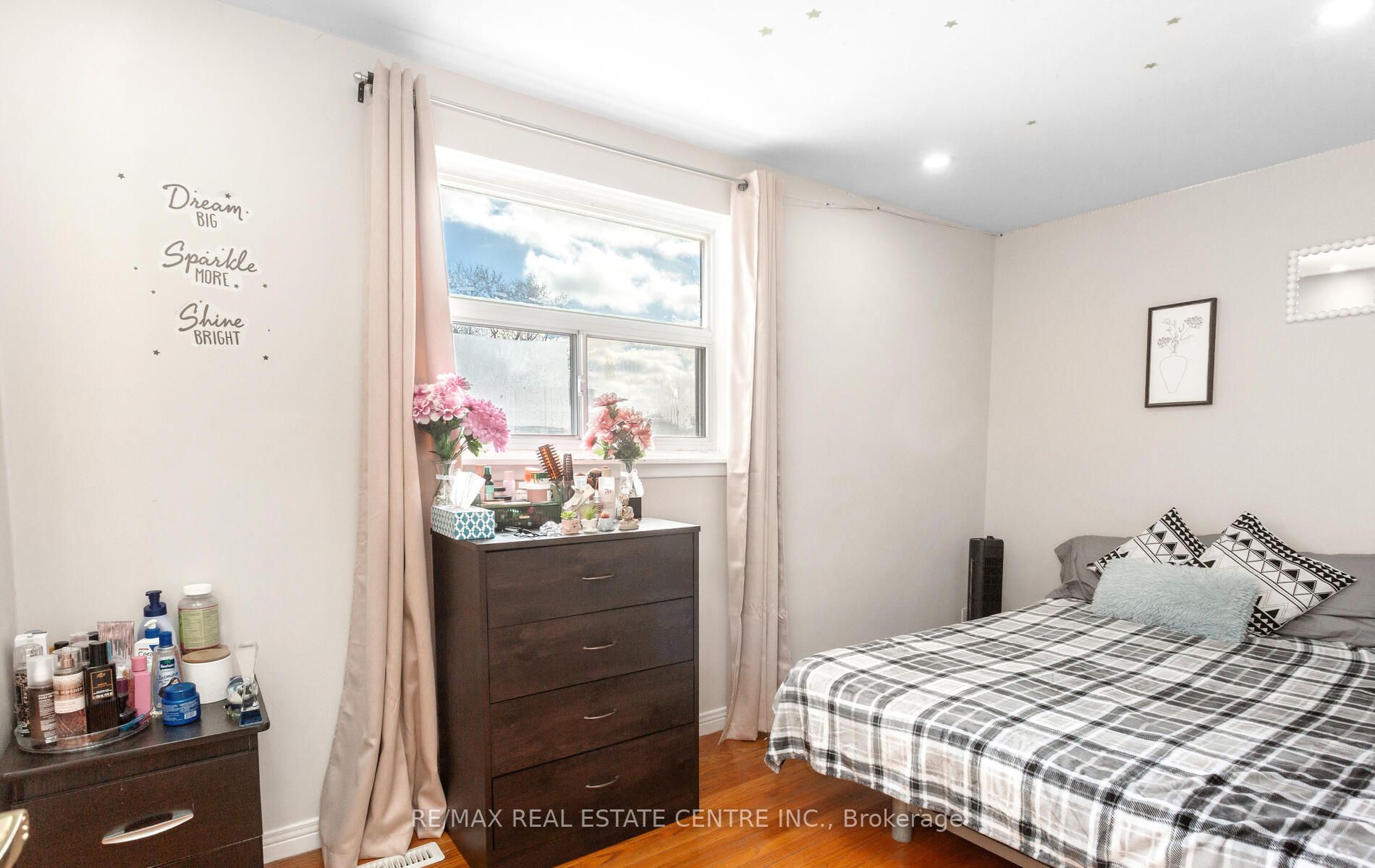 1 Tindale Road Property Photo 17