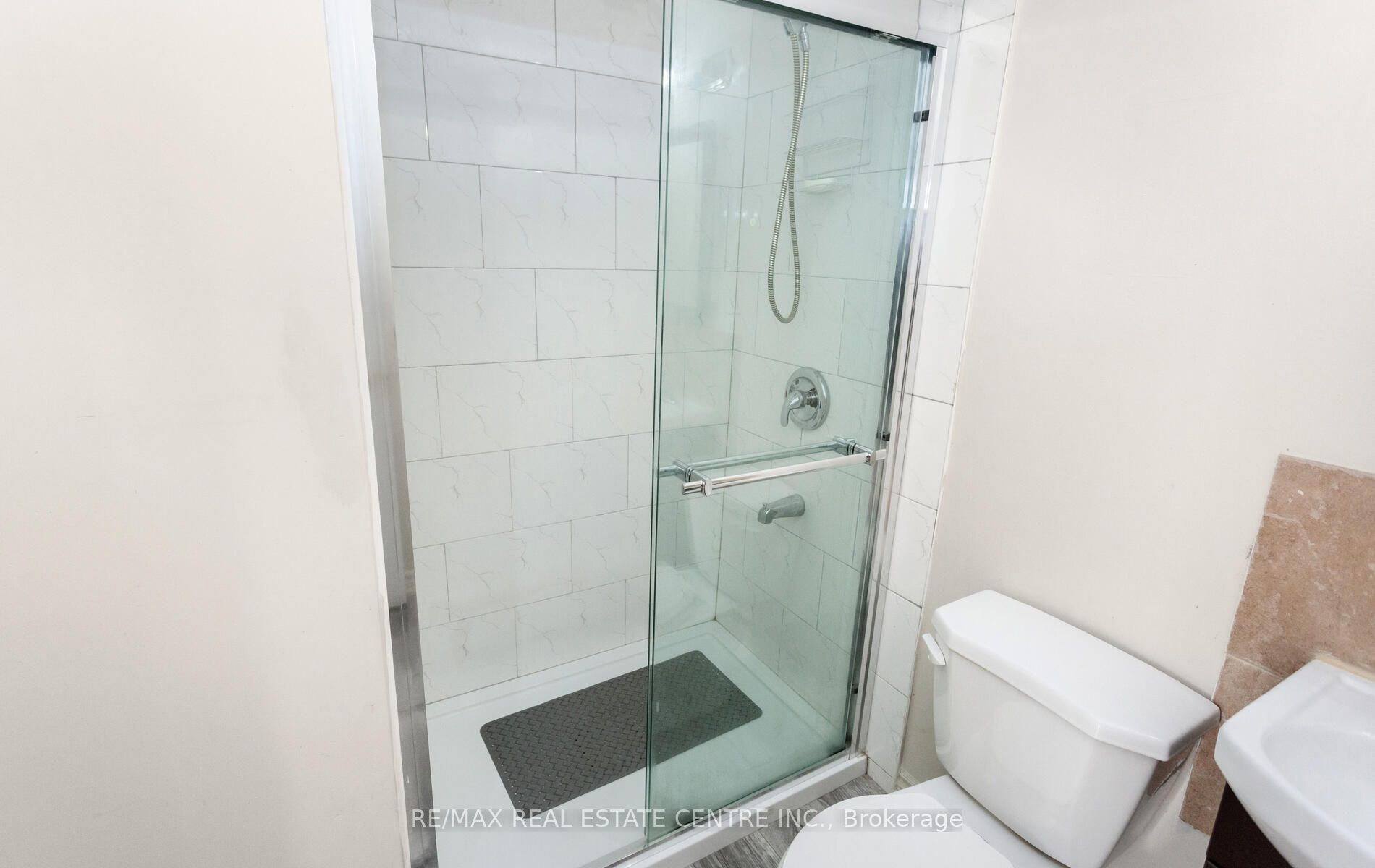 1 Tindale Road Property Photo 21