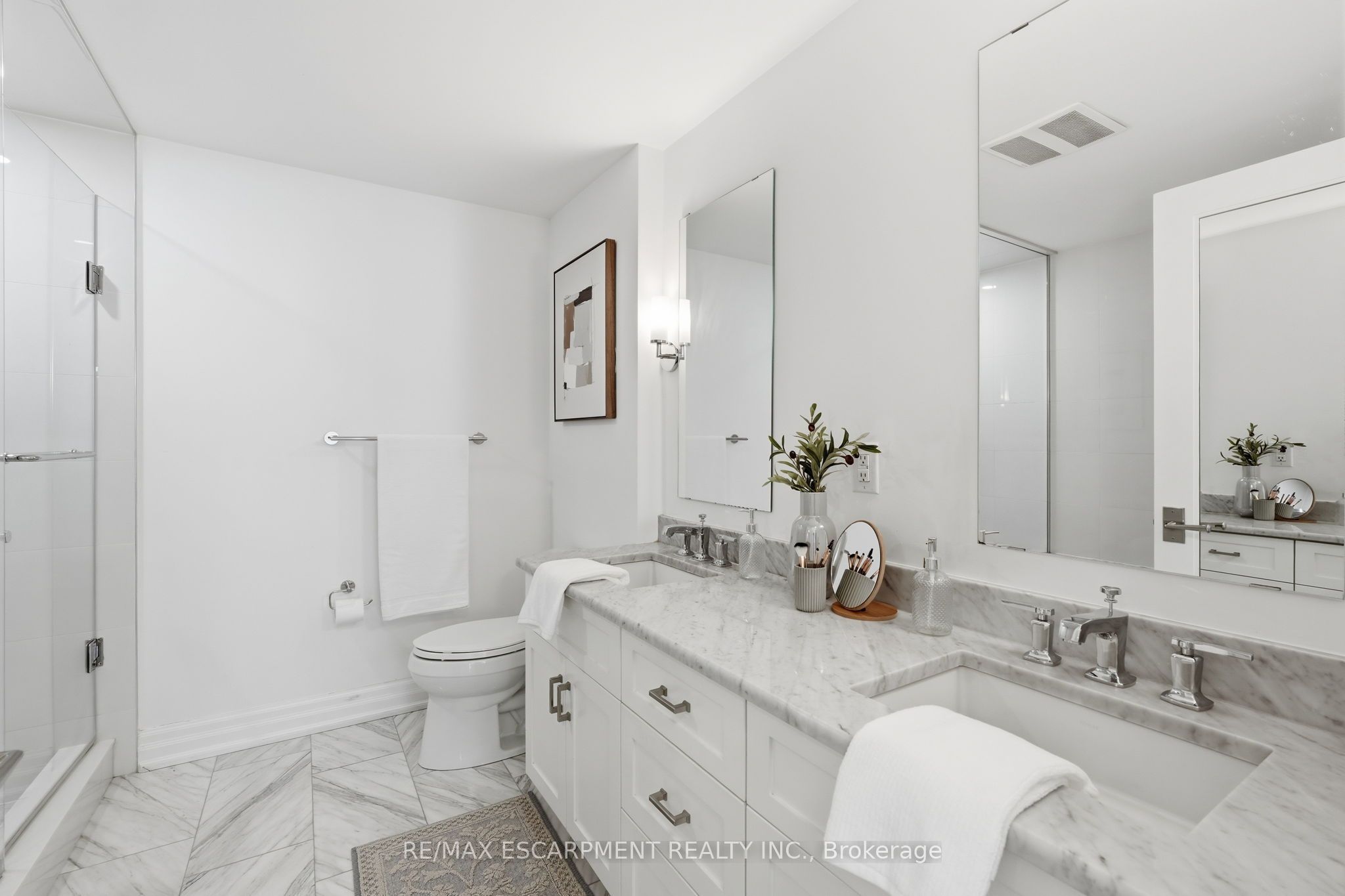 2060 Lakeshore Road 310 Property Photo 26