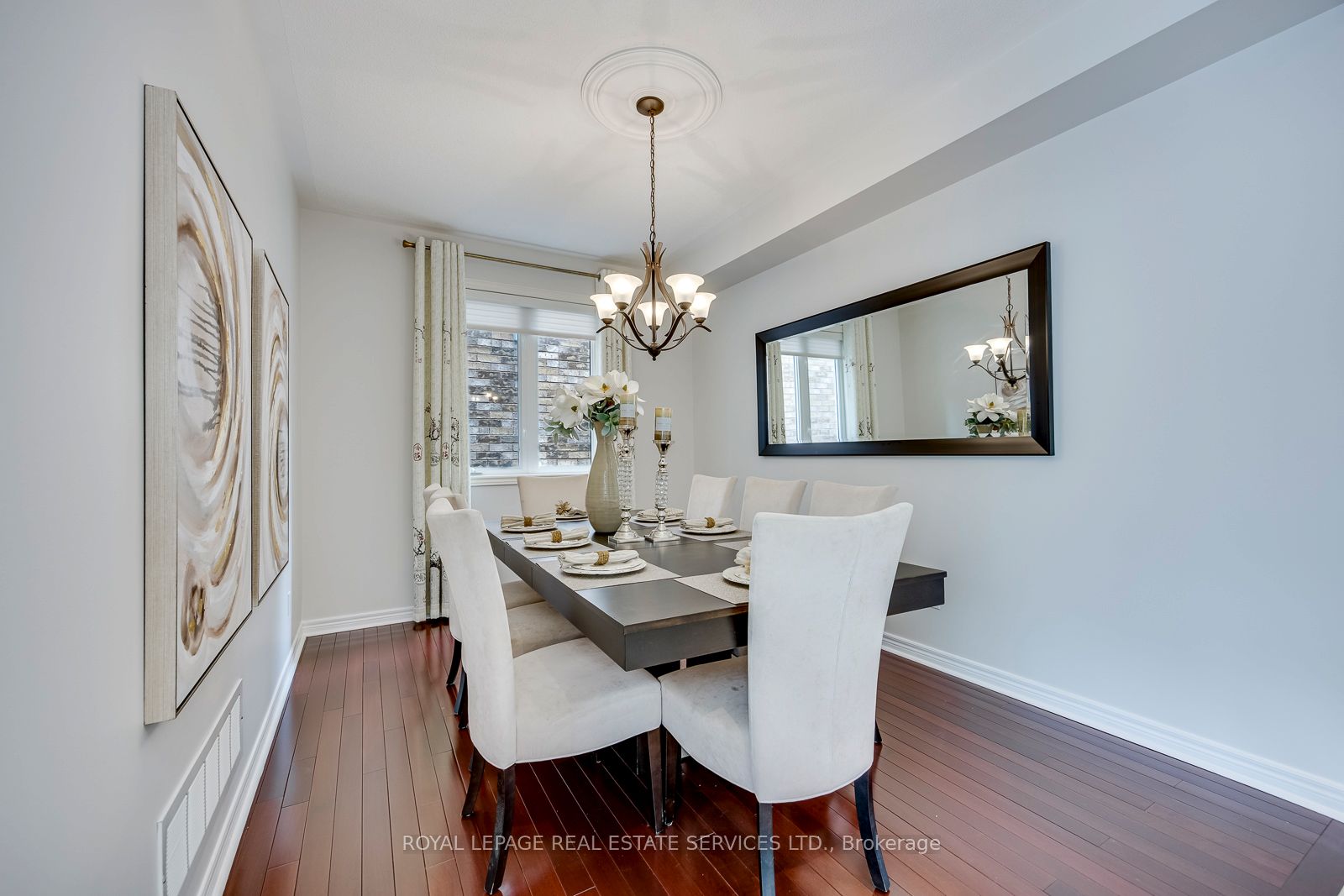 2249 Glazebrook Circle Property Photo 14