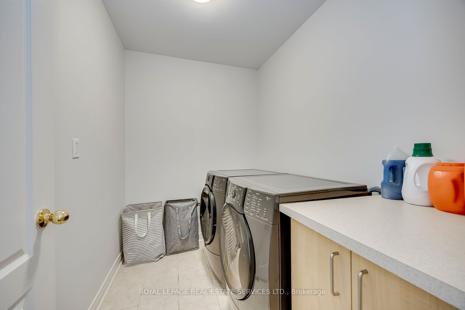 2249 Glazebrook Circle Property Photo 33