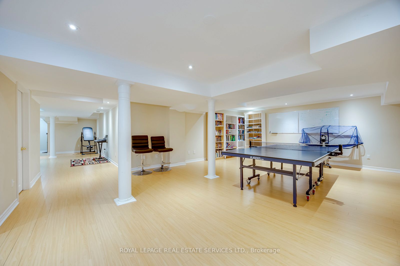 2249 Glazebrook Circle Property Photo 34