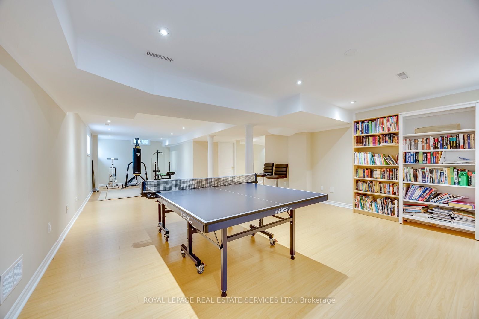 2249 Glazebrook Circle Property Photo 35