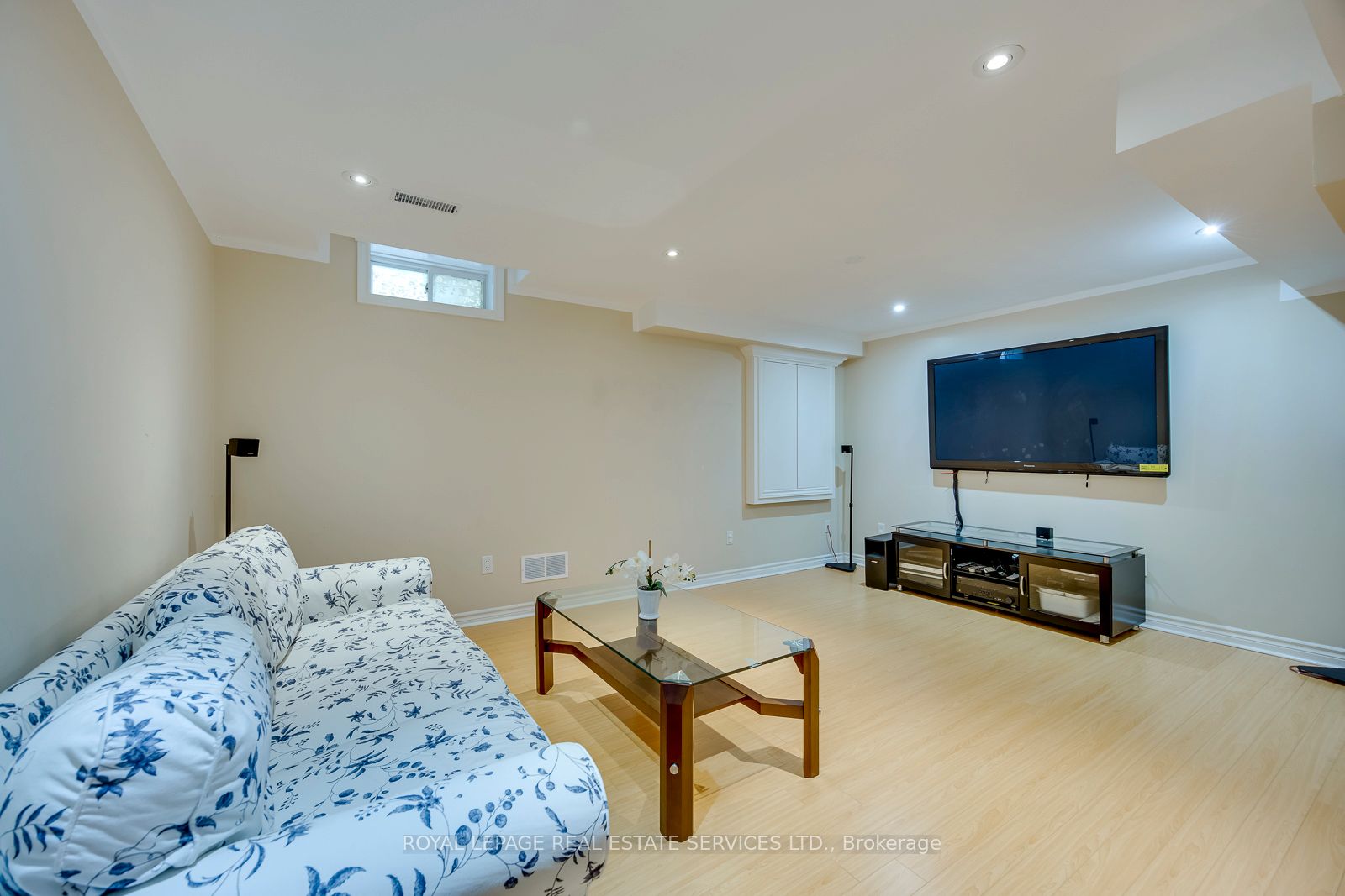 2249 Glazebrook Circle Property Photo 36