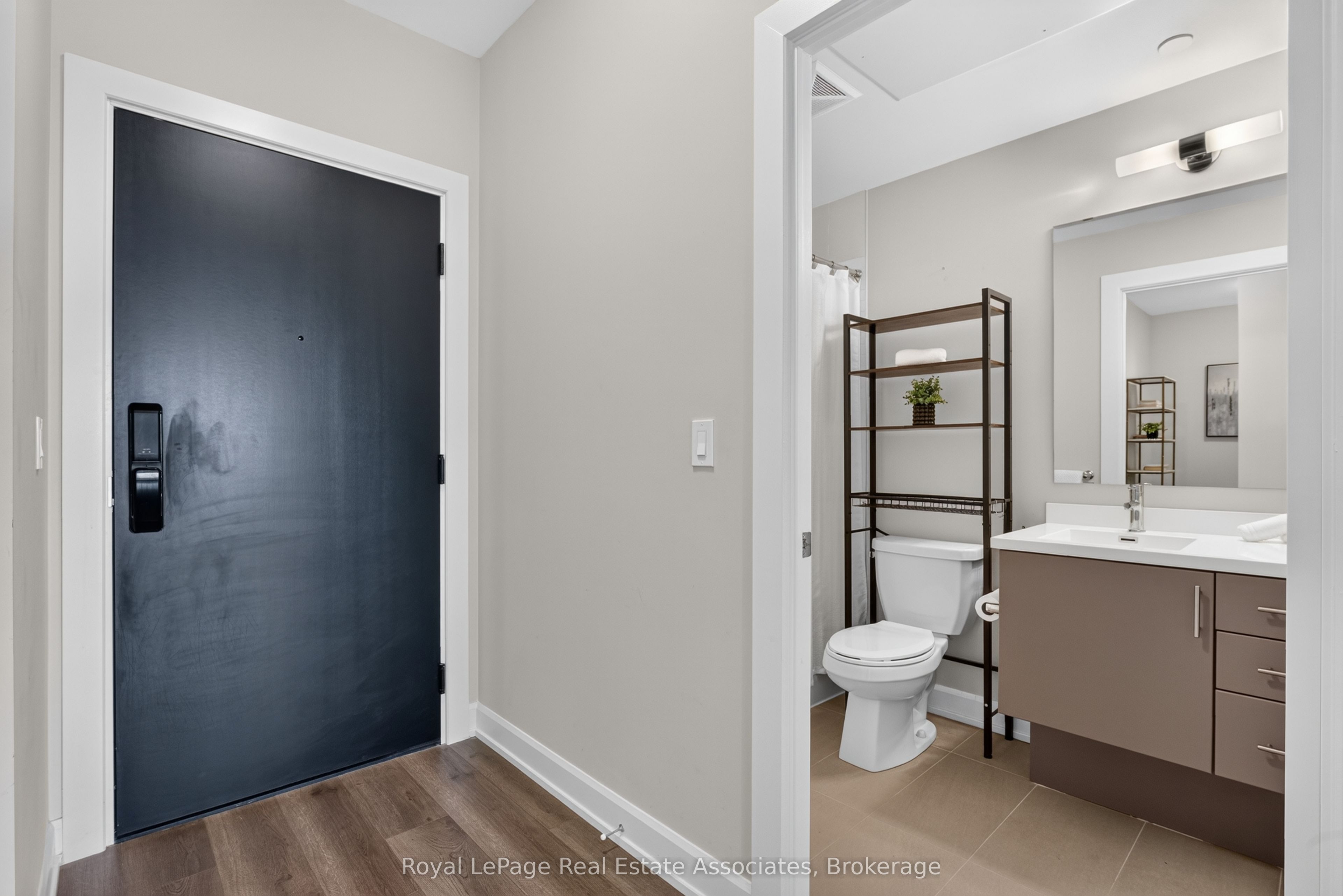 3200 William Coltson Avenue 622 Property Photo 16
