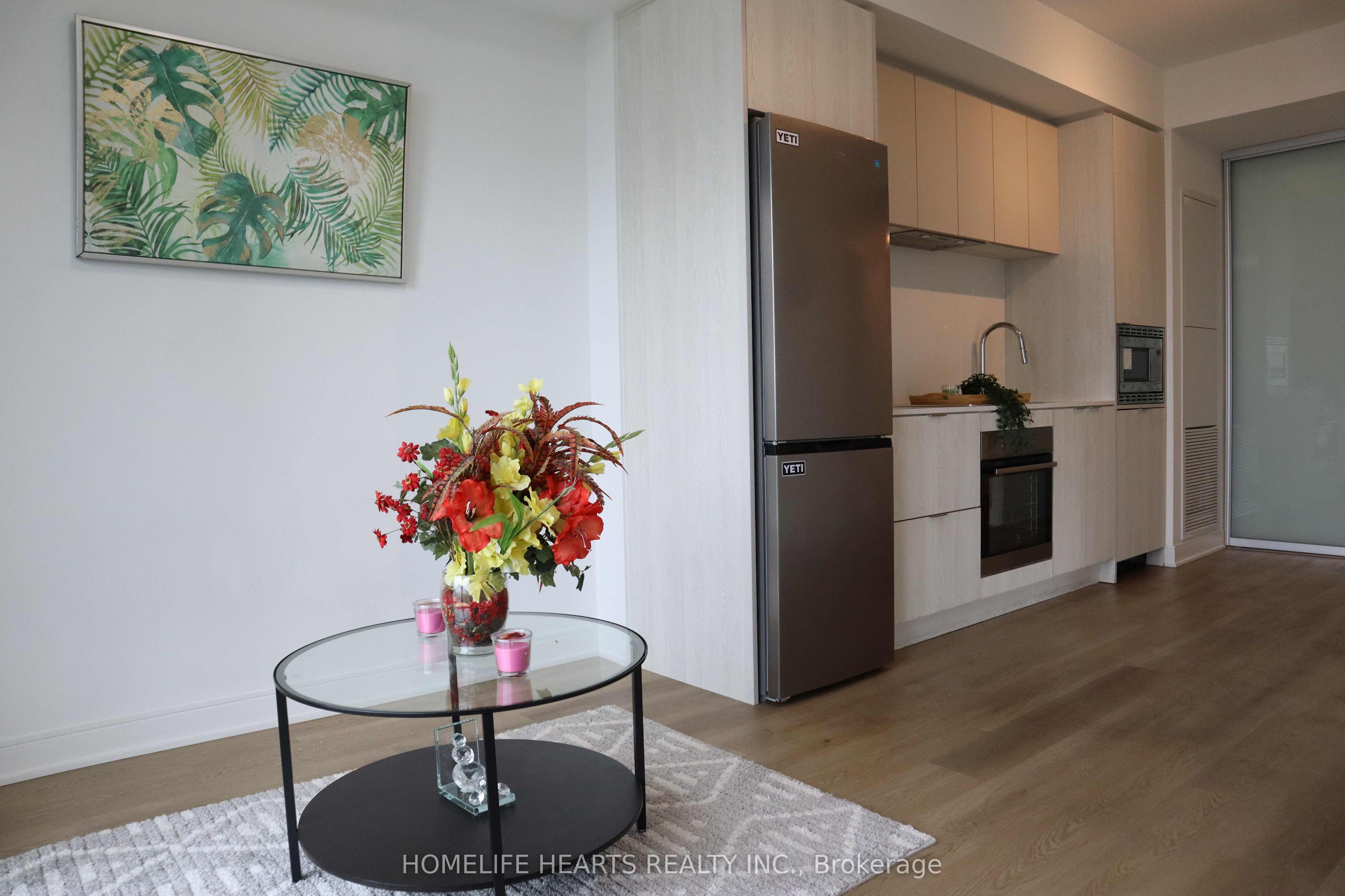 86 Dundas Street E 421 Property Photo 7