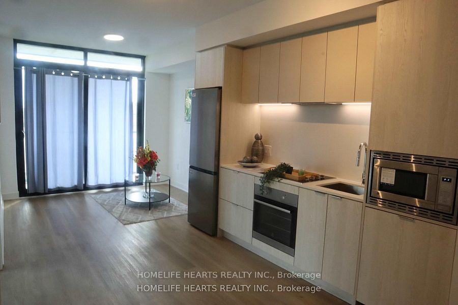 86 Dundas Street E 421 Property Photo 10