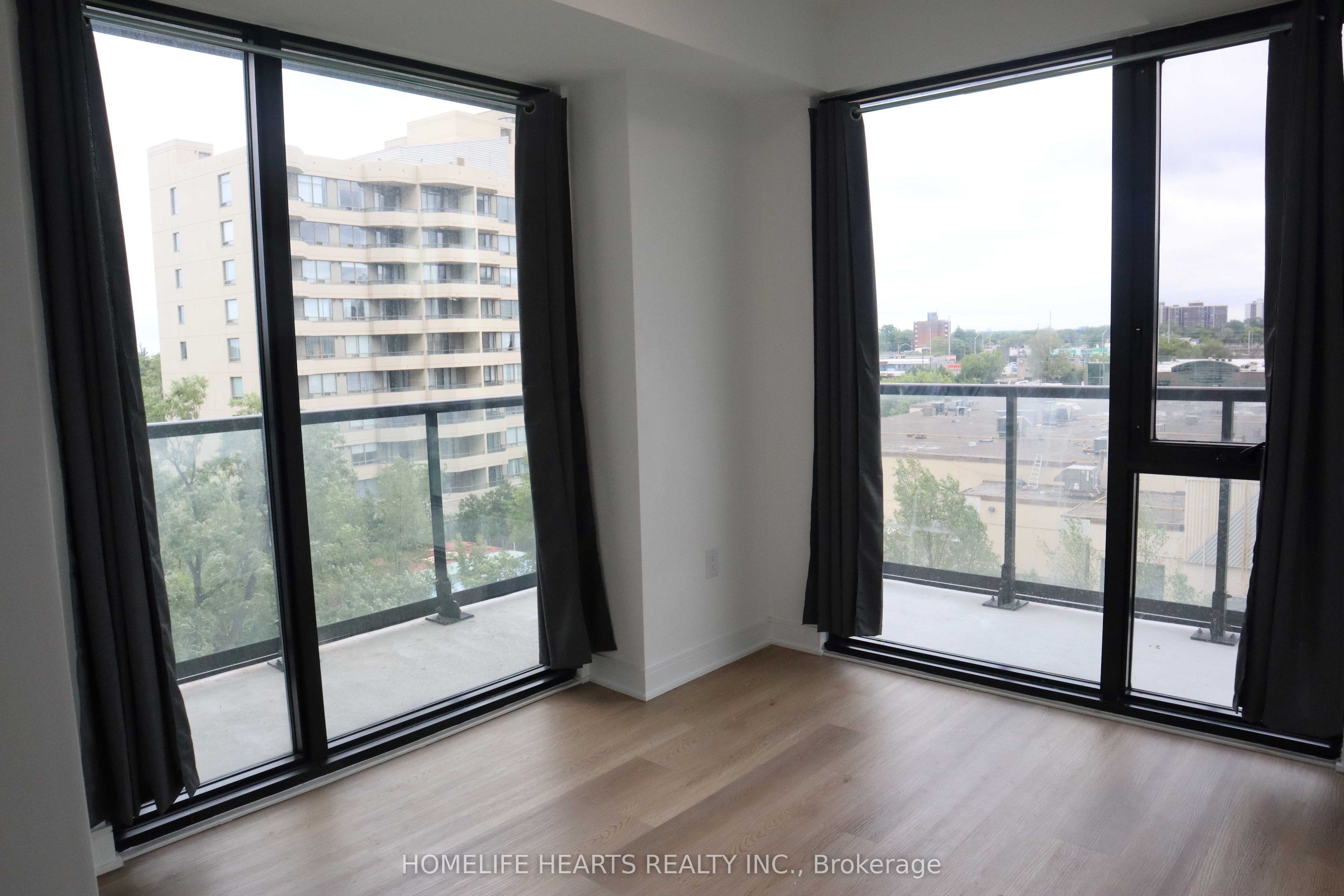 86 Dundas Street E 421 Property Photo 12