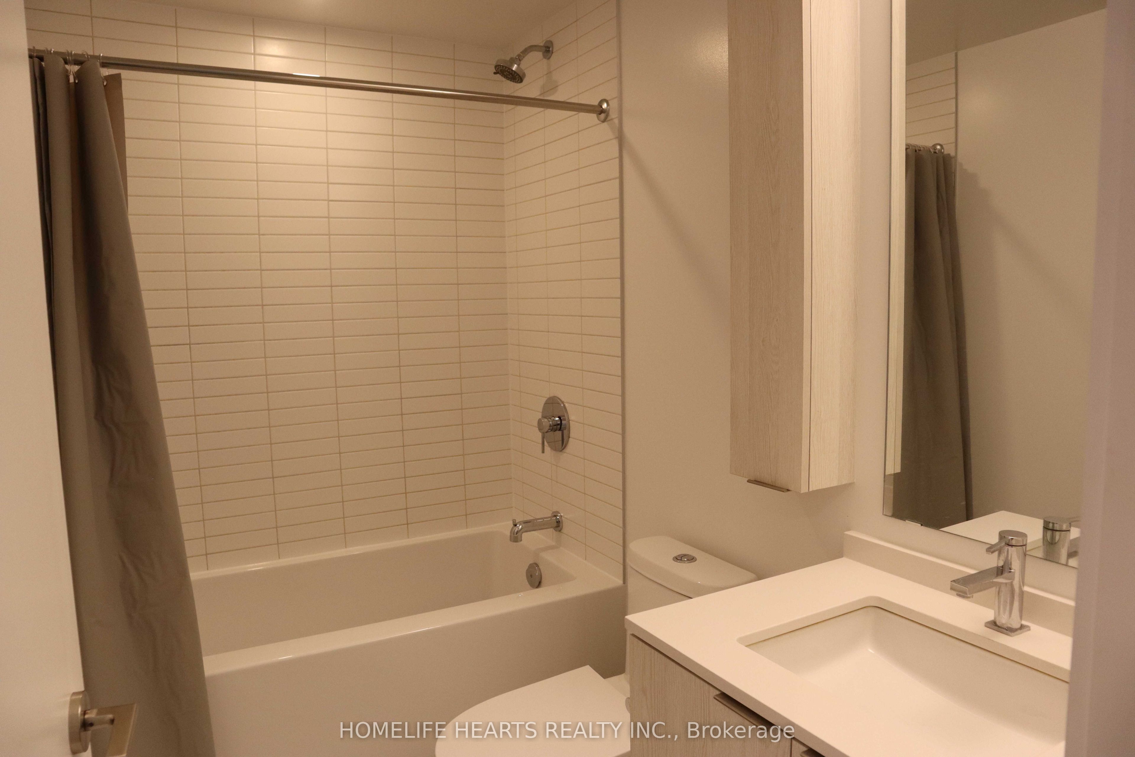 86 Dundas Street E 421 Property Photo 15