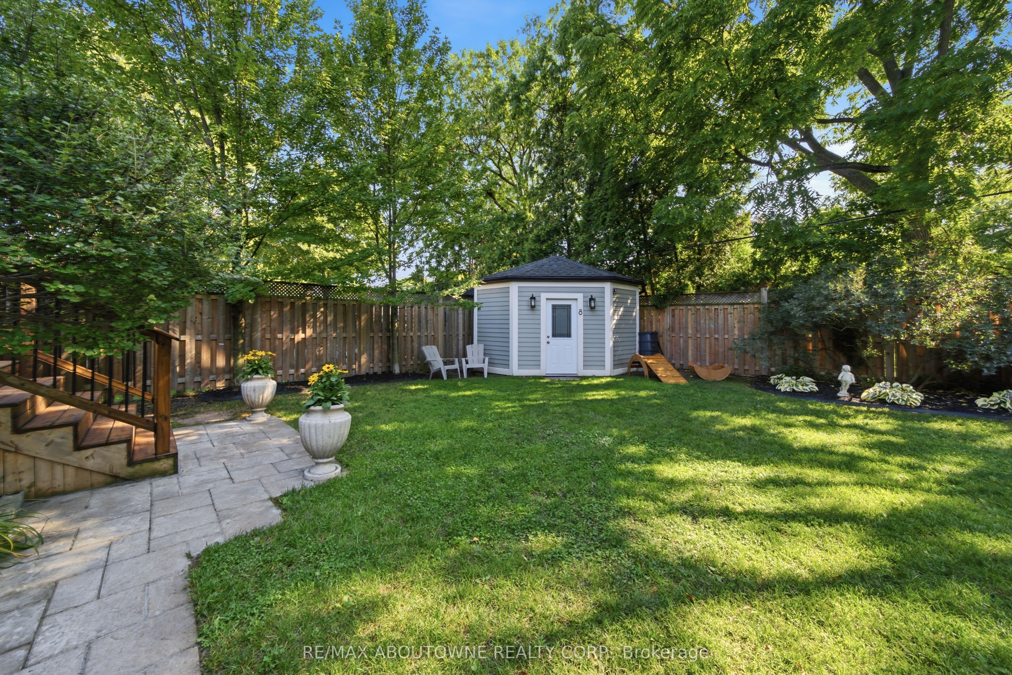 438 Southland Crescent Property Photo 45
