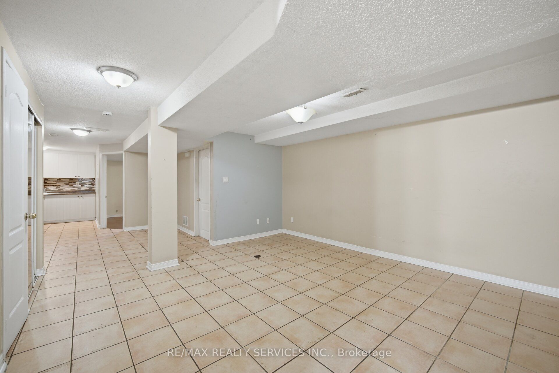 92 Tulip Drive Property Photo 39