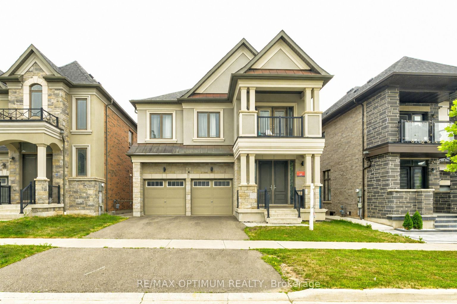 8 Lyle Way Property Photo 1