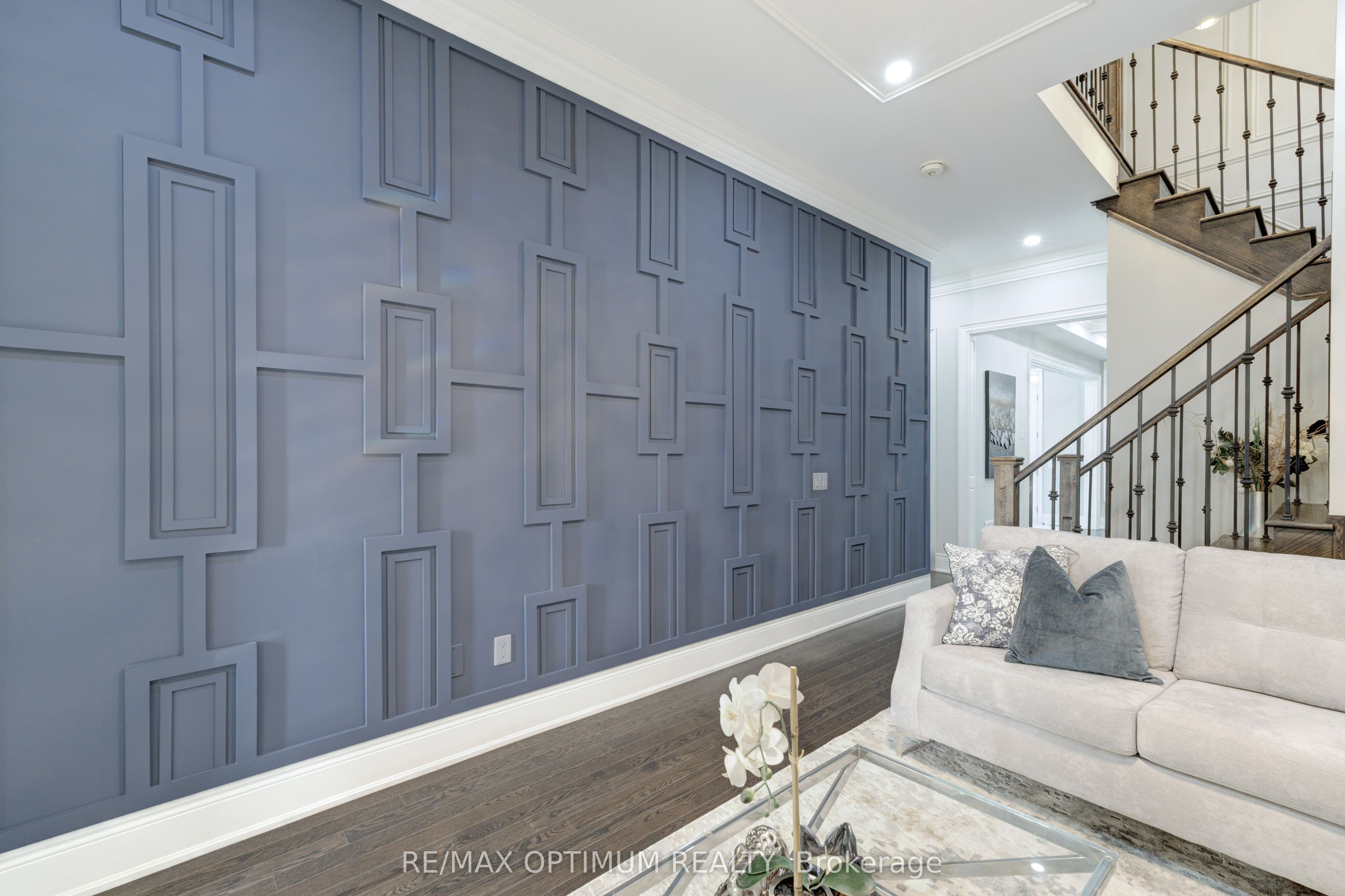 8 Lyle Way Property Photo 5