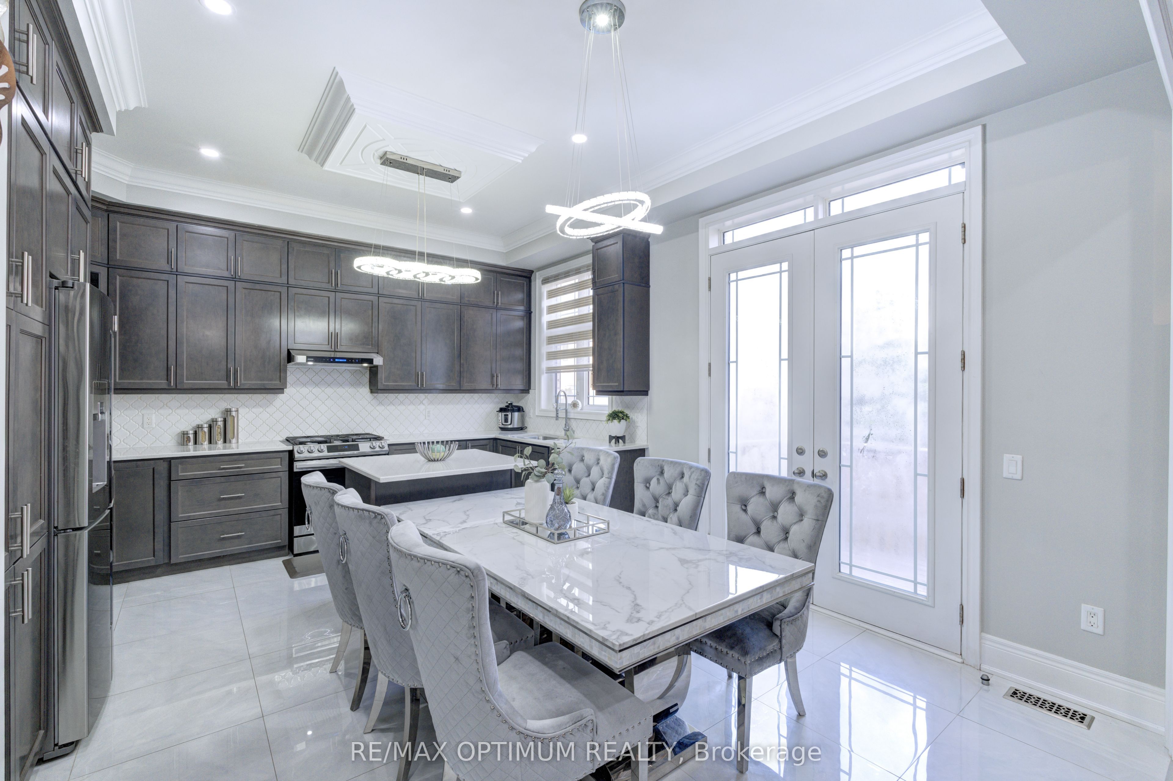 8 Lyle Way Property Photo 11