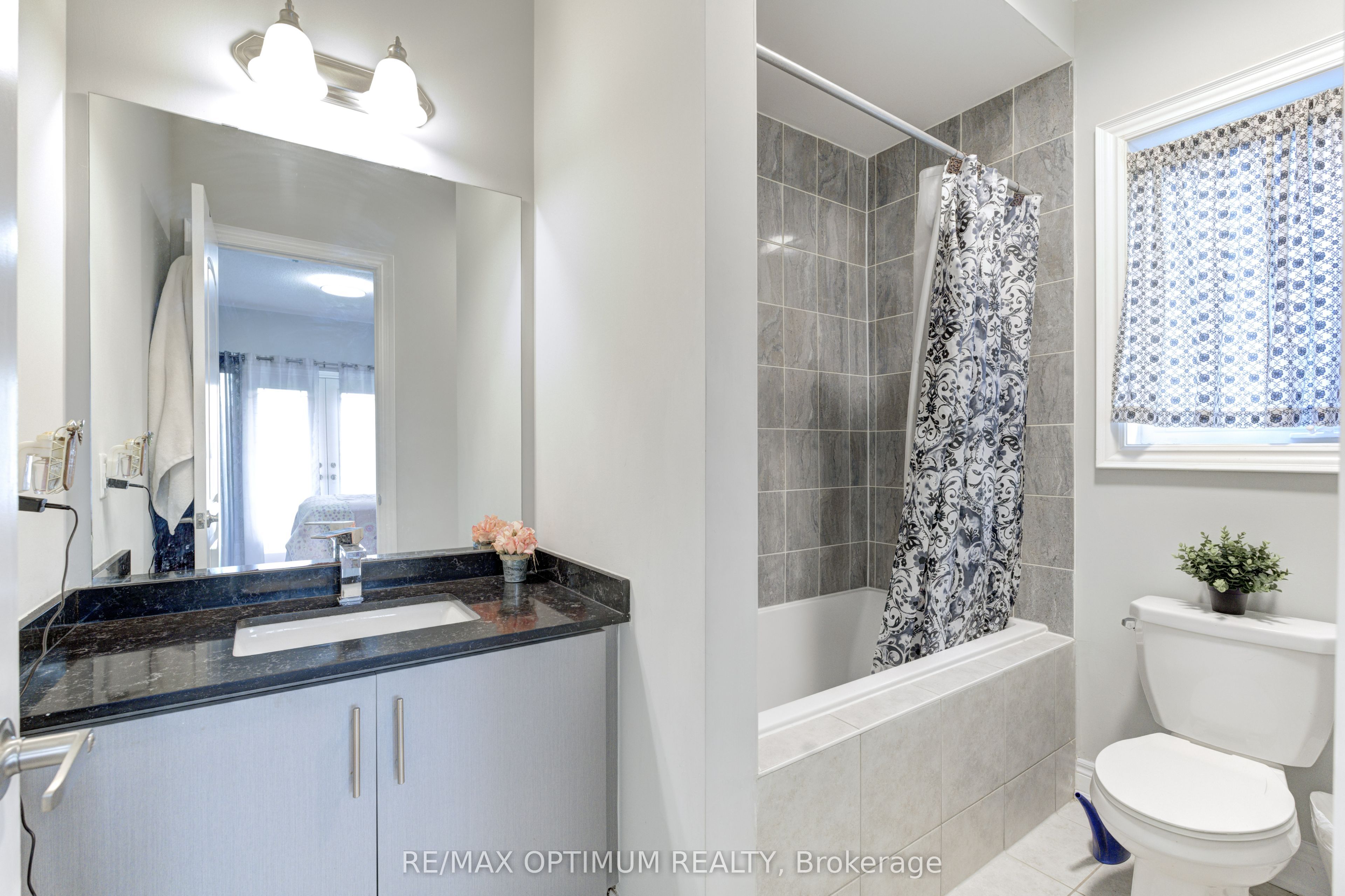 8 Lyle Way Property Photo 31