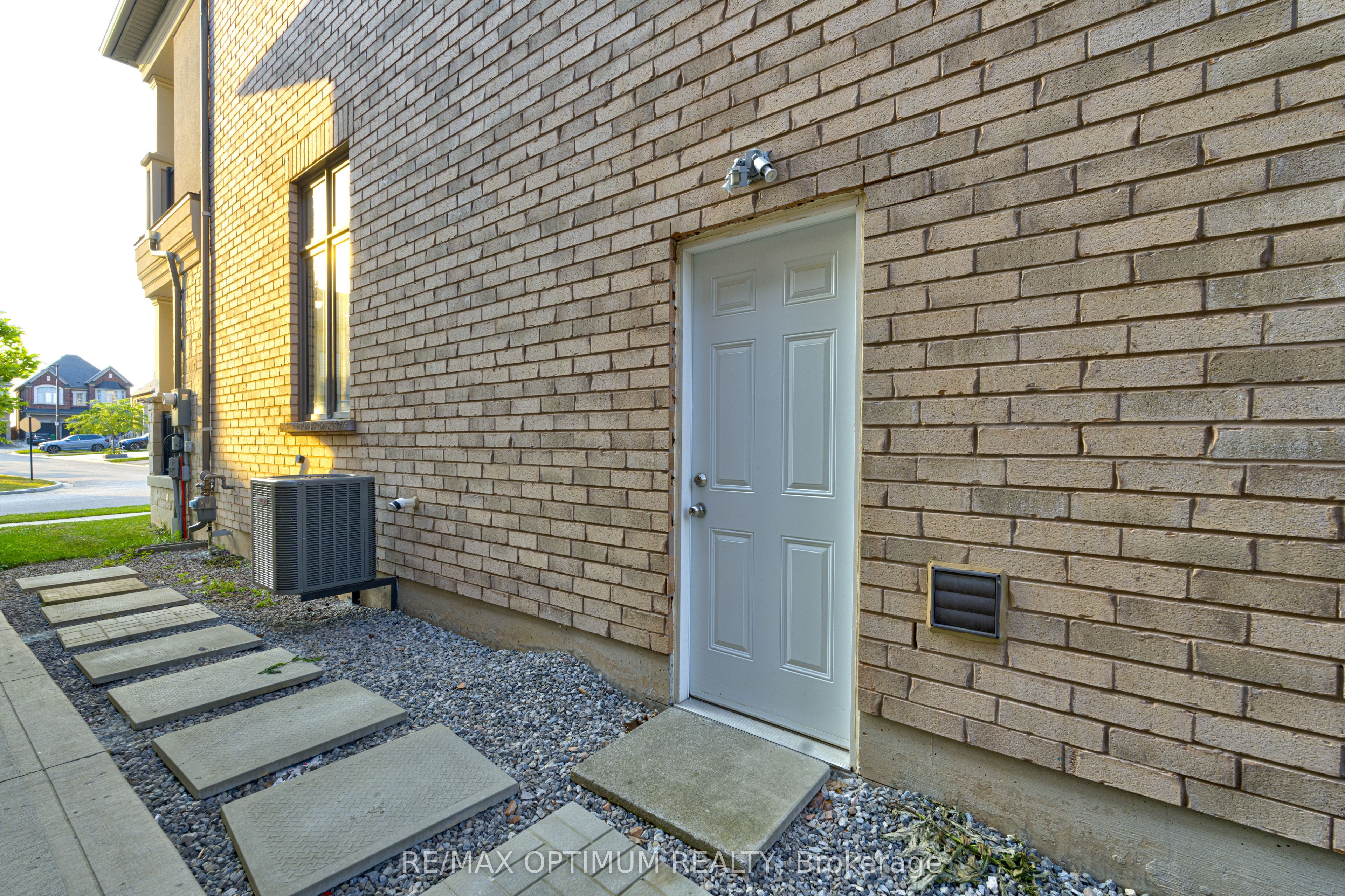 8 Lyle Way Property Photo 39