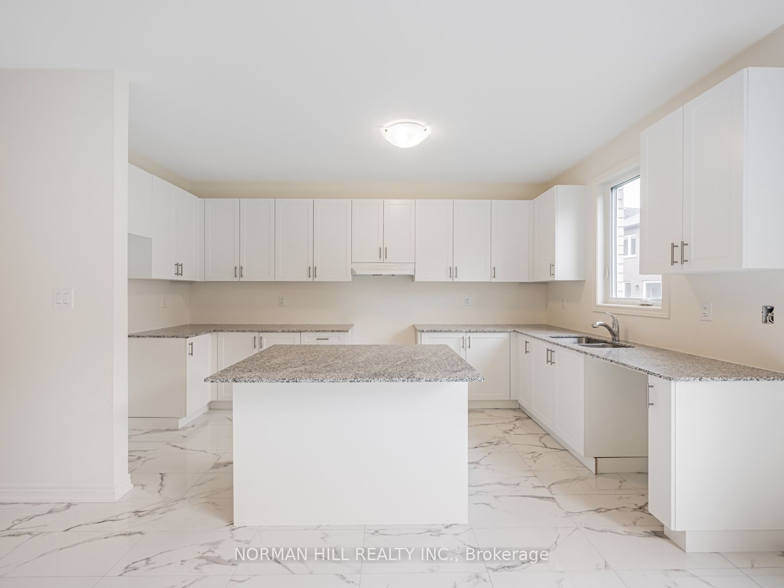 27 Unwind Crescent Property Photo 12