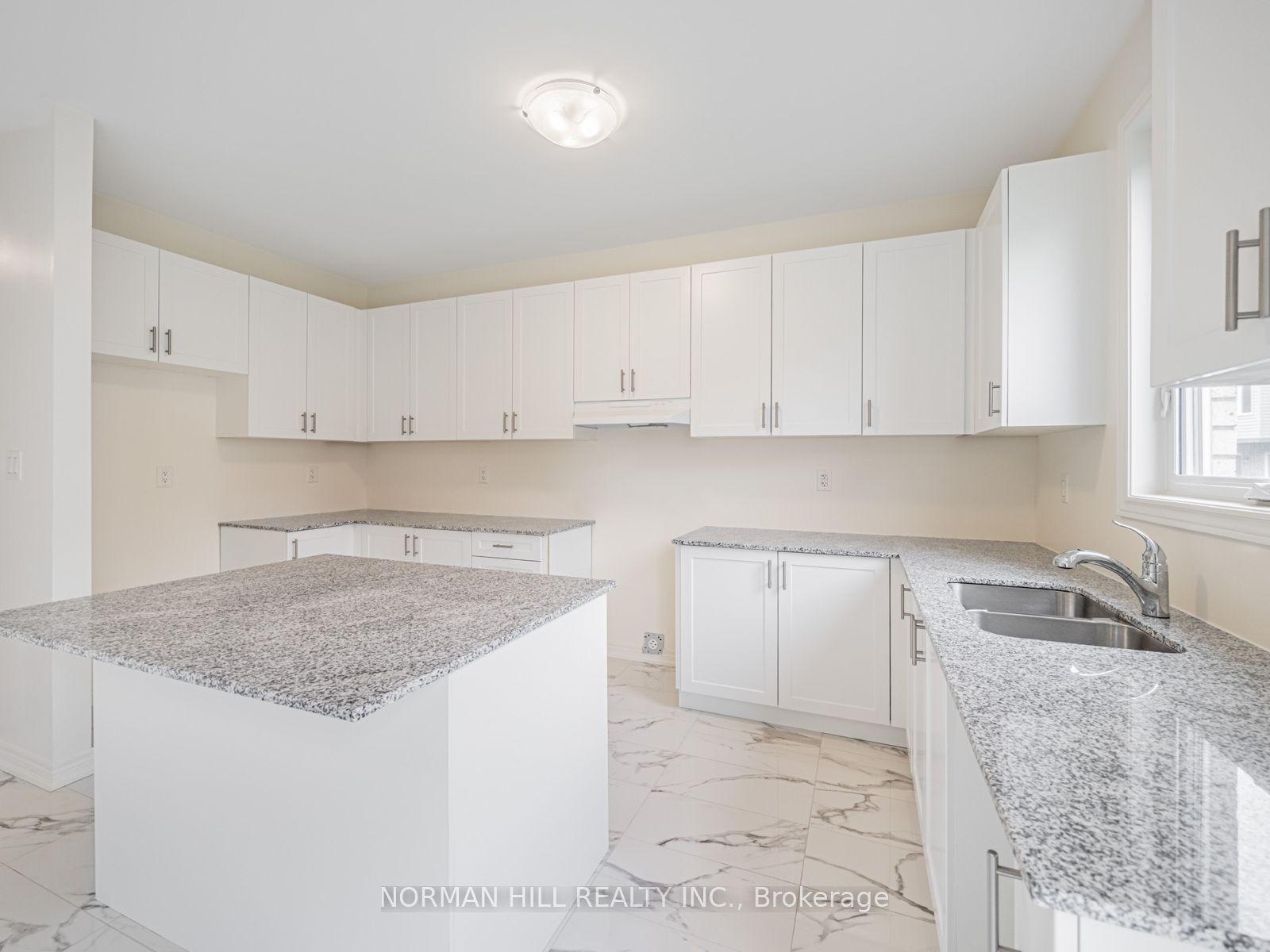 27 Unwind Crescent Property Photo 13