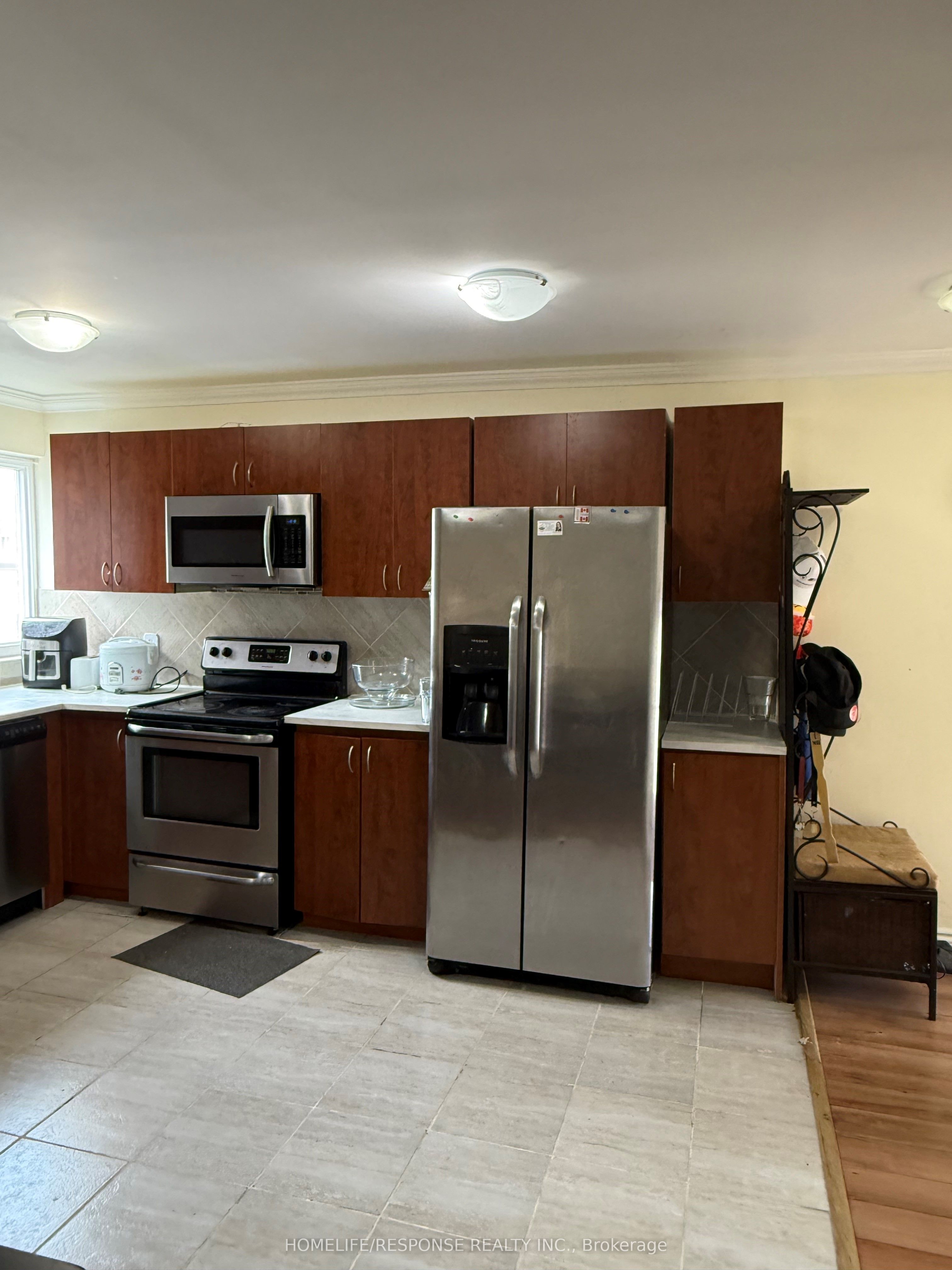 1055 Dundas Street E 158 Property Photo 7