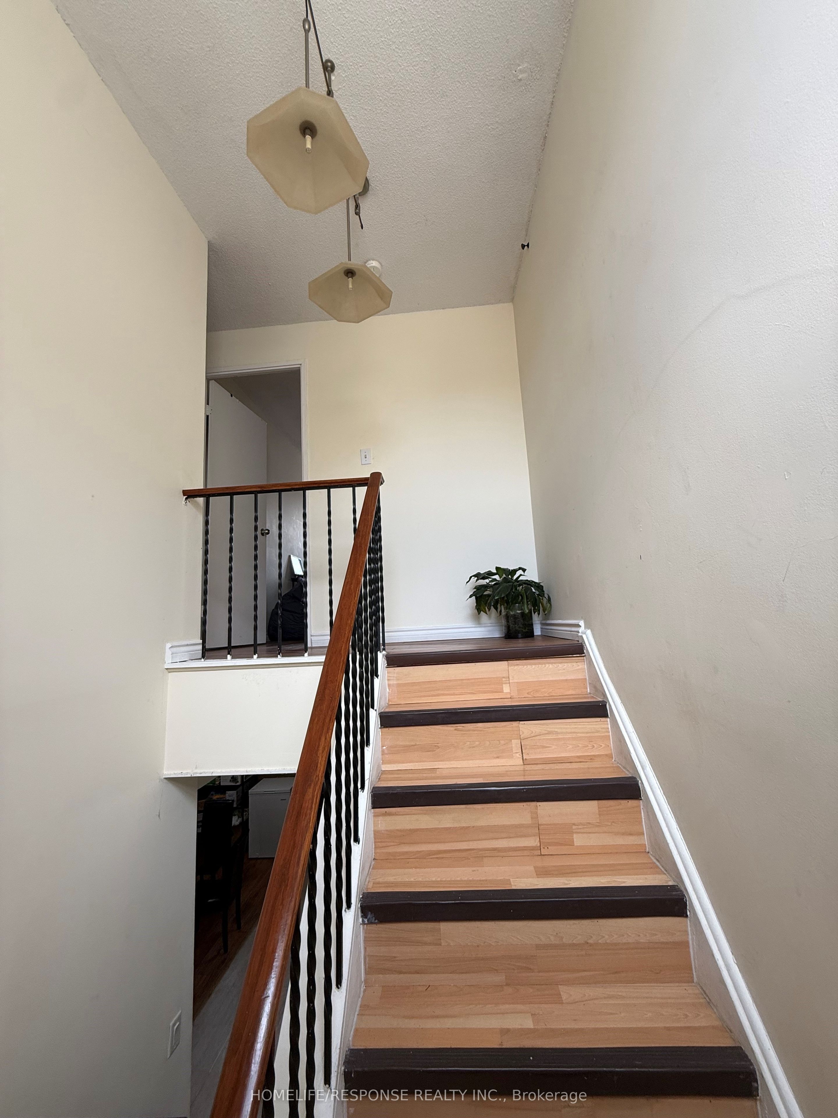 1055 Dundas Street E 158 Property Photo 10