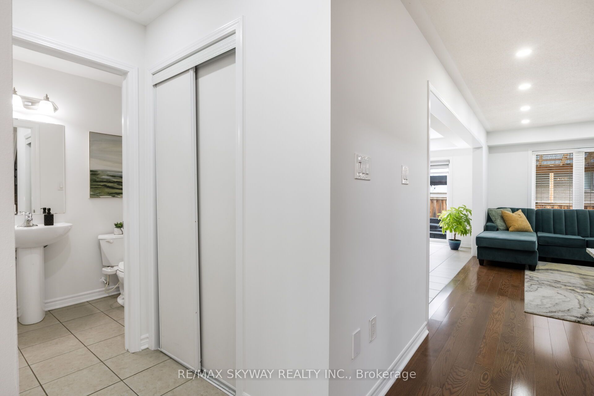 92 Stedford Crescent Property Photo 15