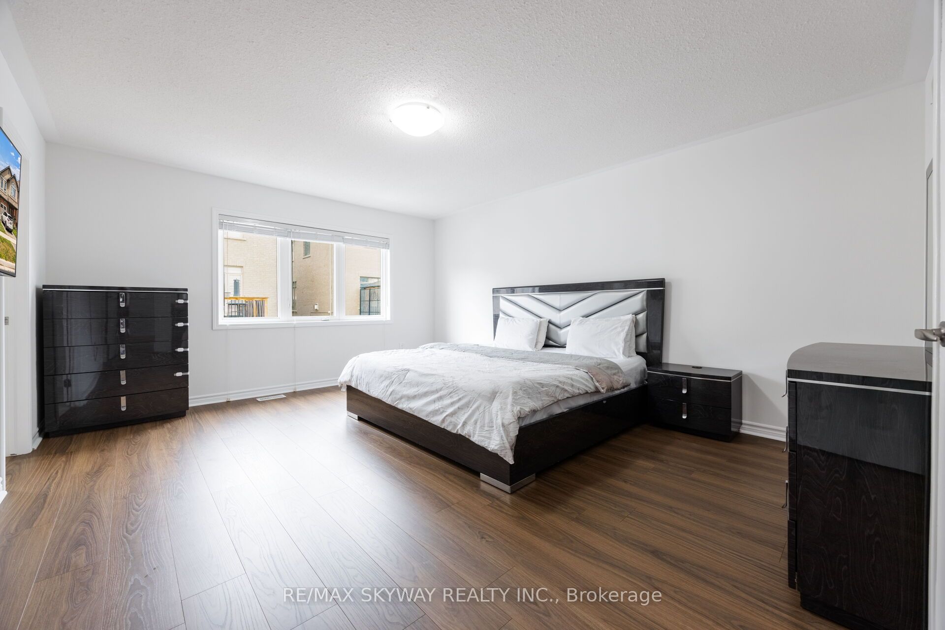 92 Stedford Crescent Property Photo 16