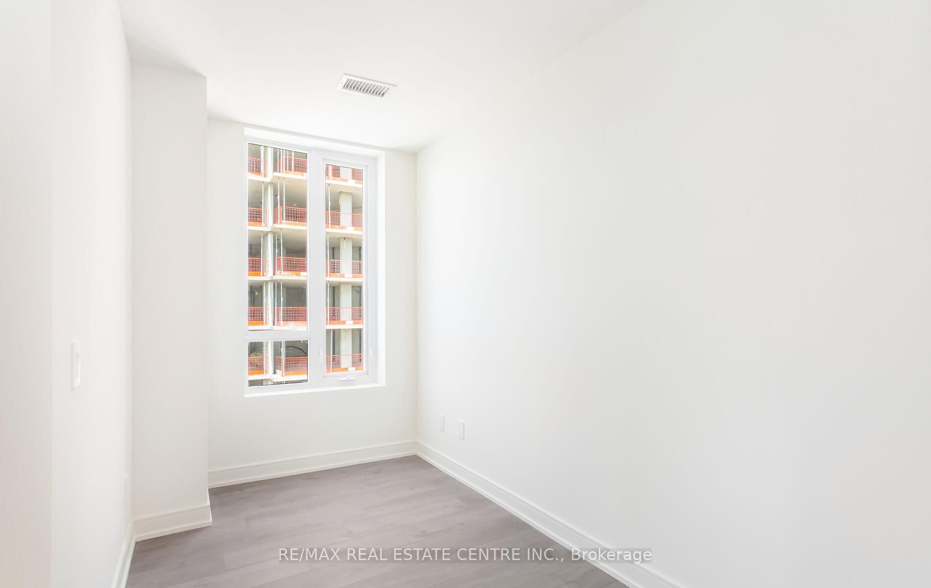 8010 Derry Road W 1307 Property Photo 19